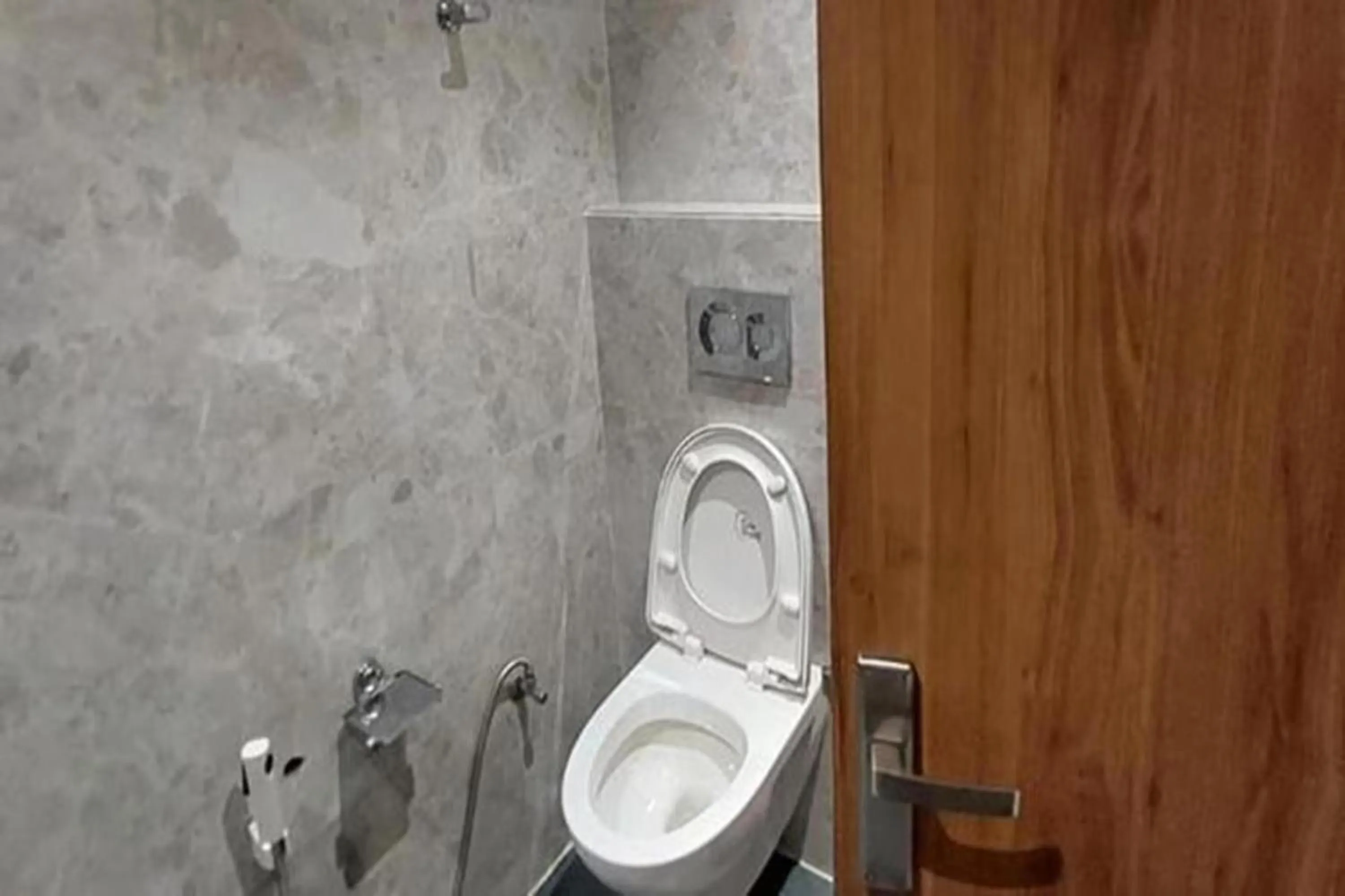 Bathroom in Hotel Lotus Inn near Udaipur City Railway Station