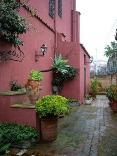Facade/entrance in Villa Chiarenza Maison d'Hotes