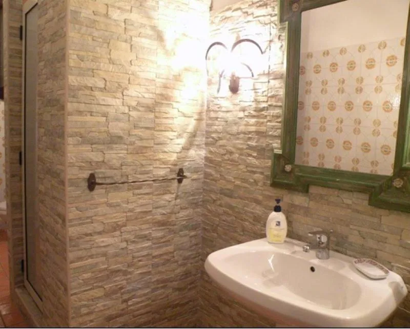 Bathroom in Villa Chiarenza Maison d'Hotes