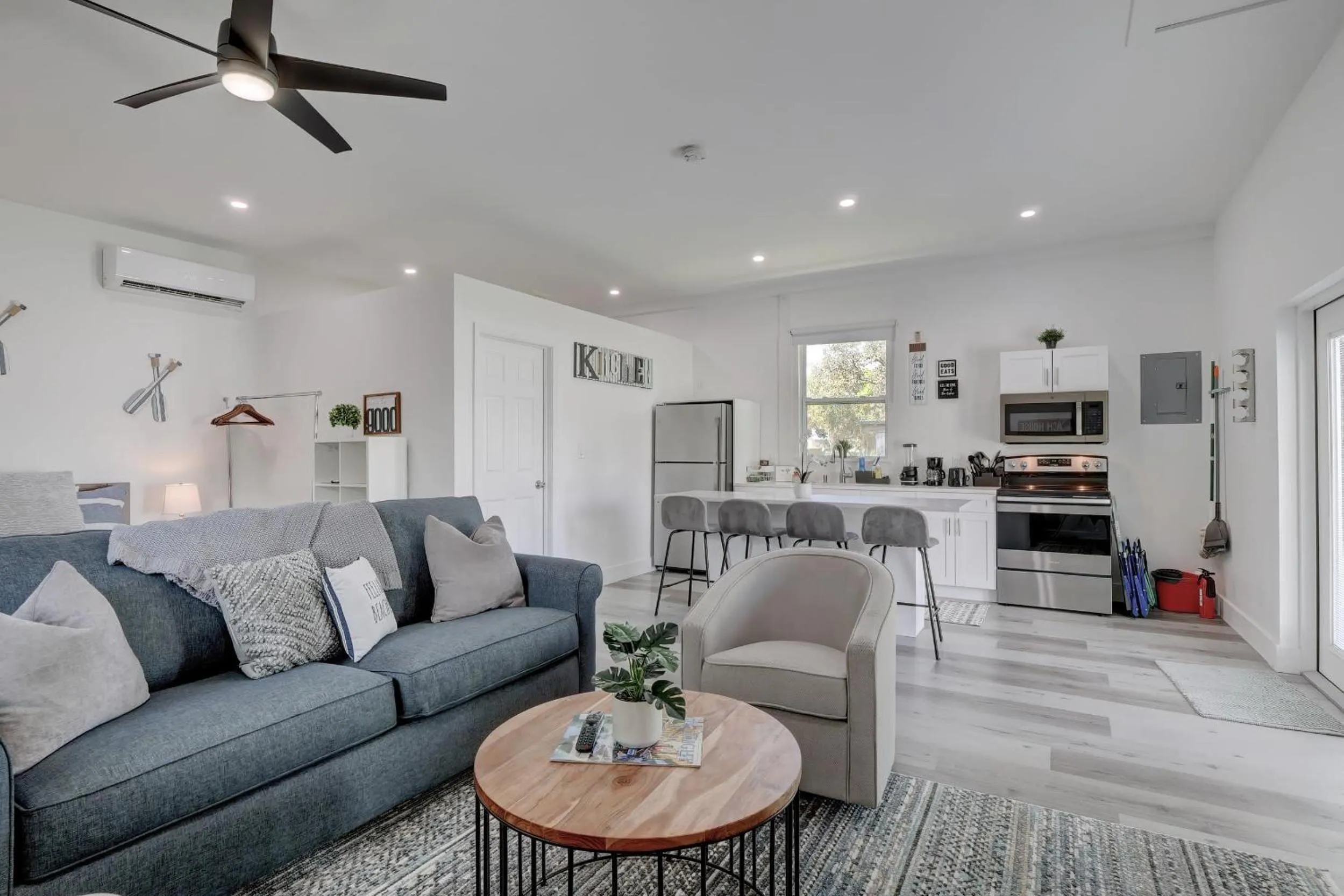 Three Rental Units In This Bonita Springs Compound