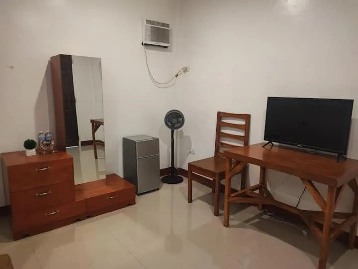 TV and multimedia in Bonsai Jacuzzi Suites