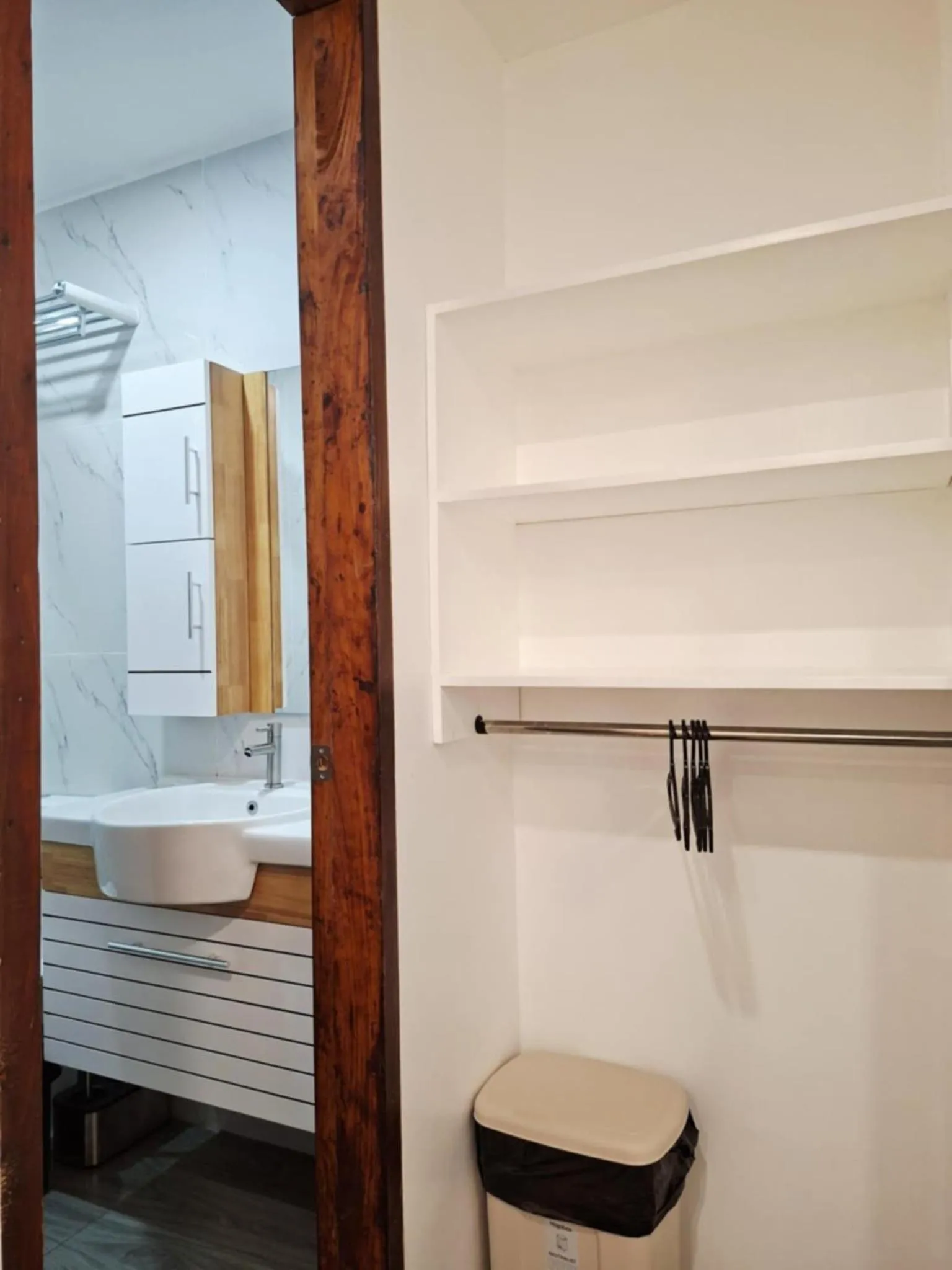 Bonsai Jacuzzi Suites