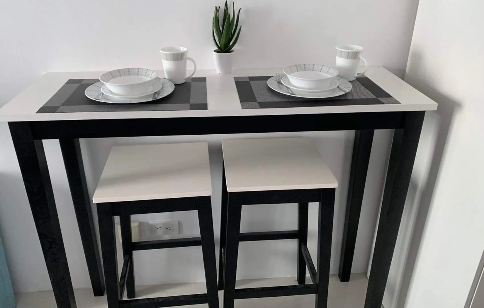 Dining area in Grand Riviera Suites Comfy Condo near US Embassy Manila Bay Roxas Blvd Ermita Manila