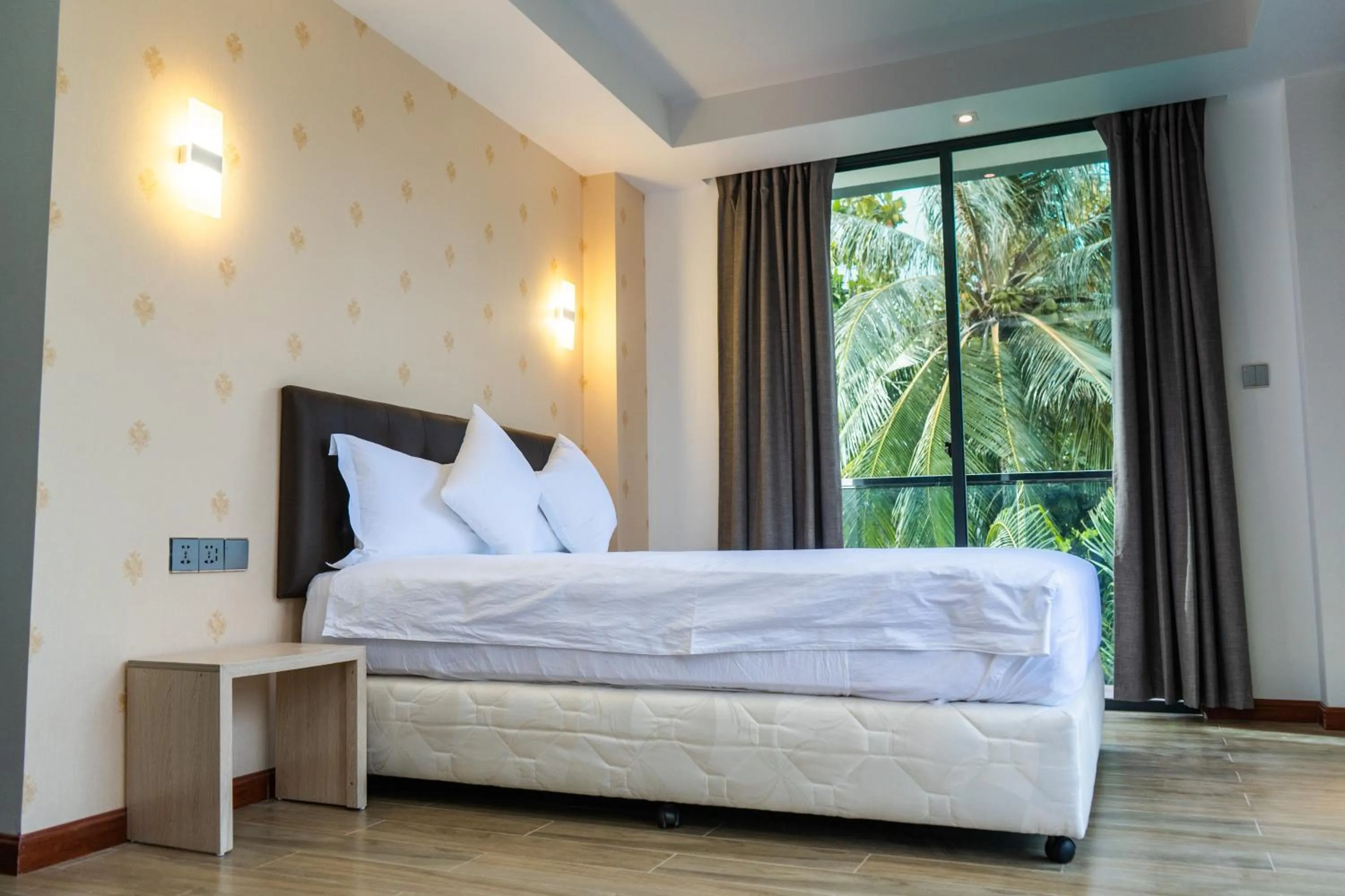 Bedroom, Bed in Ari Grand Hotel & Spa