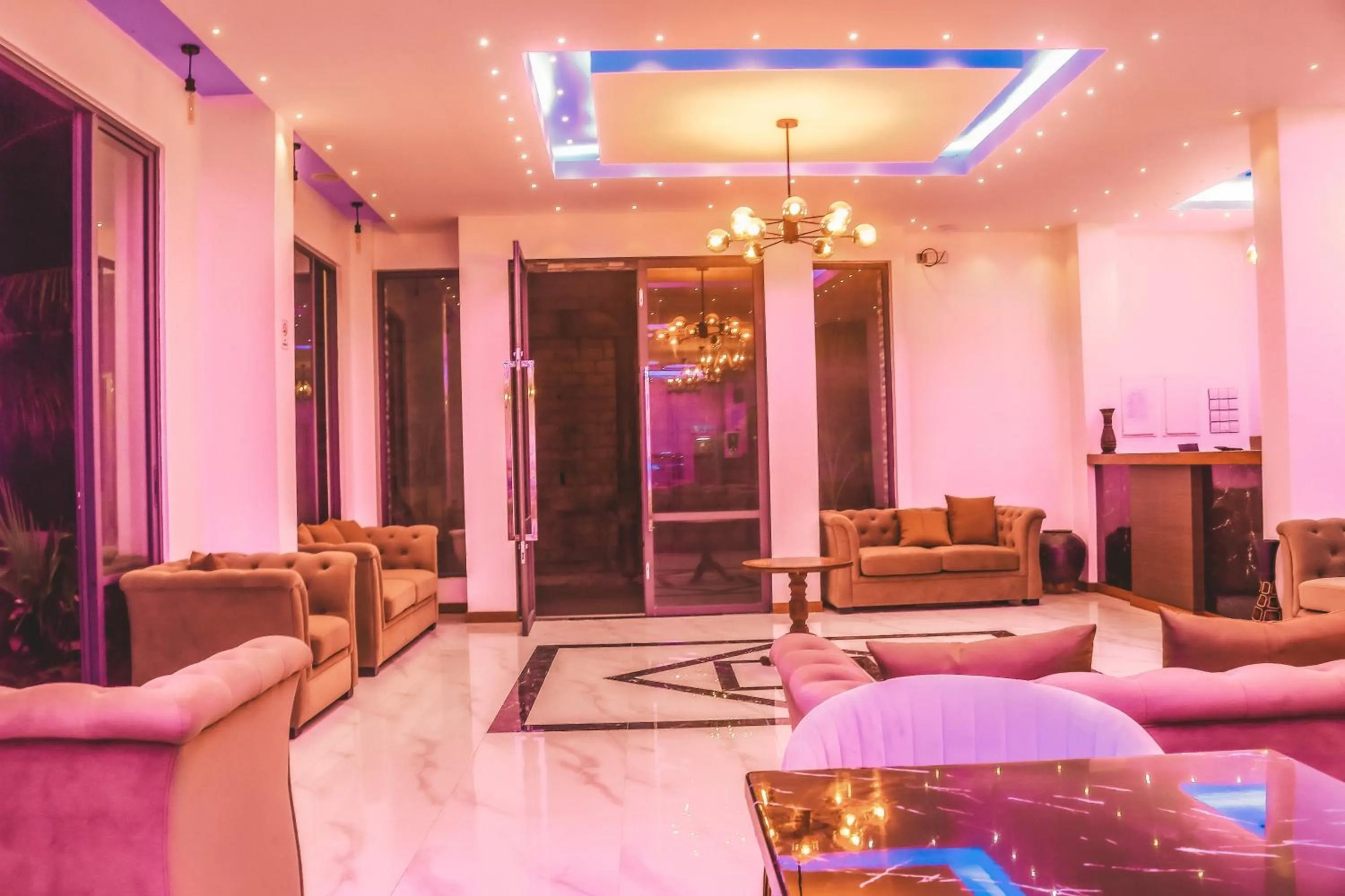 Living room in Ari Grand Hotel & Spa