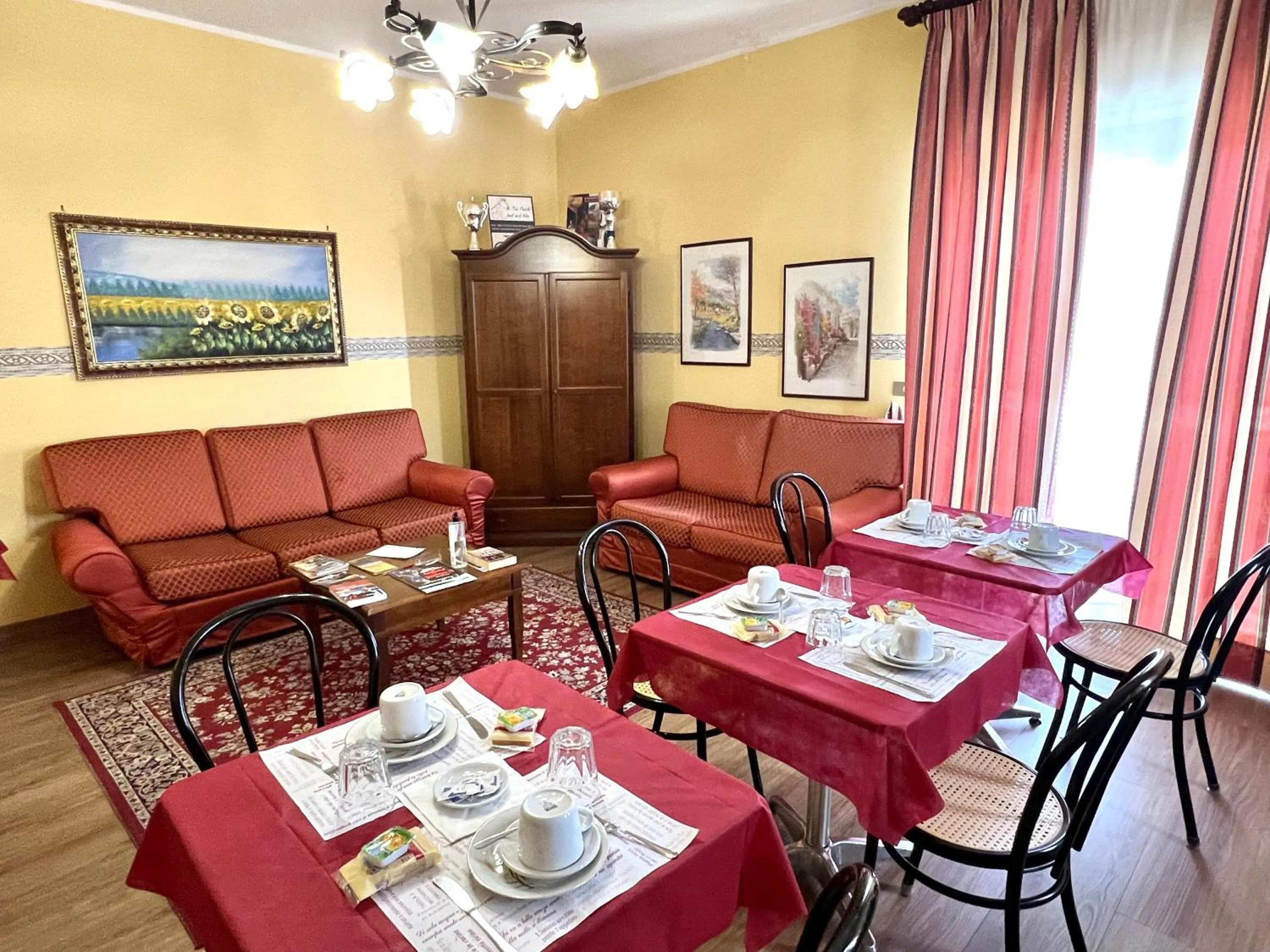 Breakfast in Ai Tre Parchi Bed And Bike