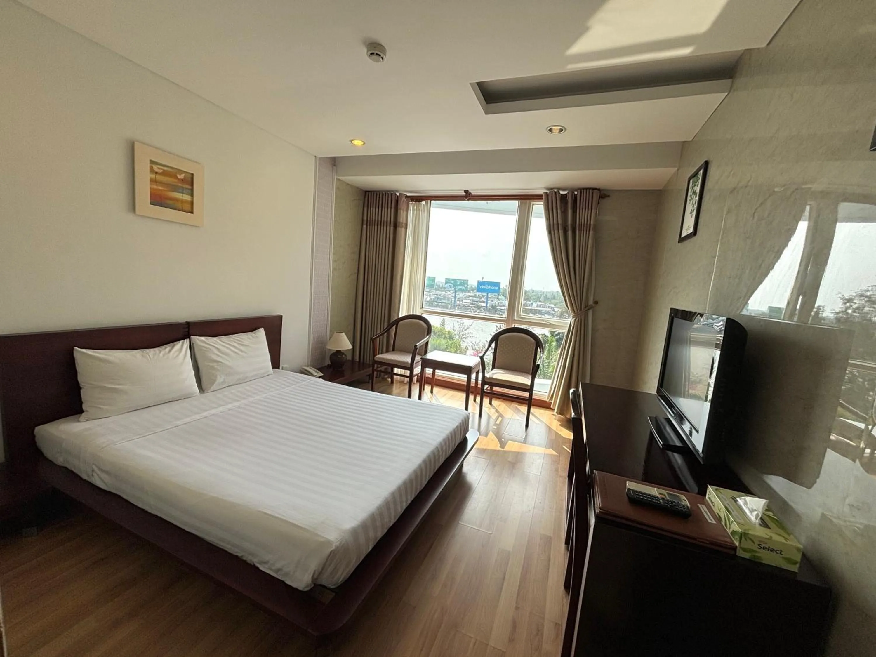 Bed in Kim Tho Hotel