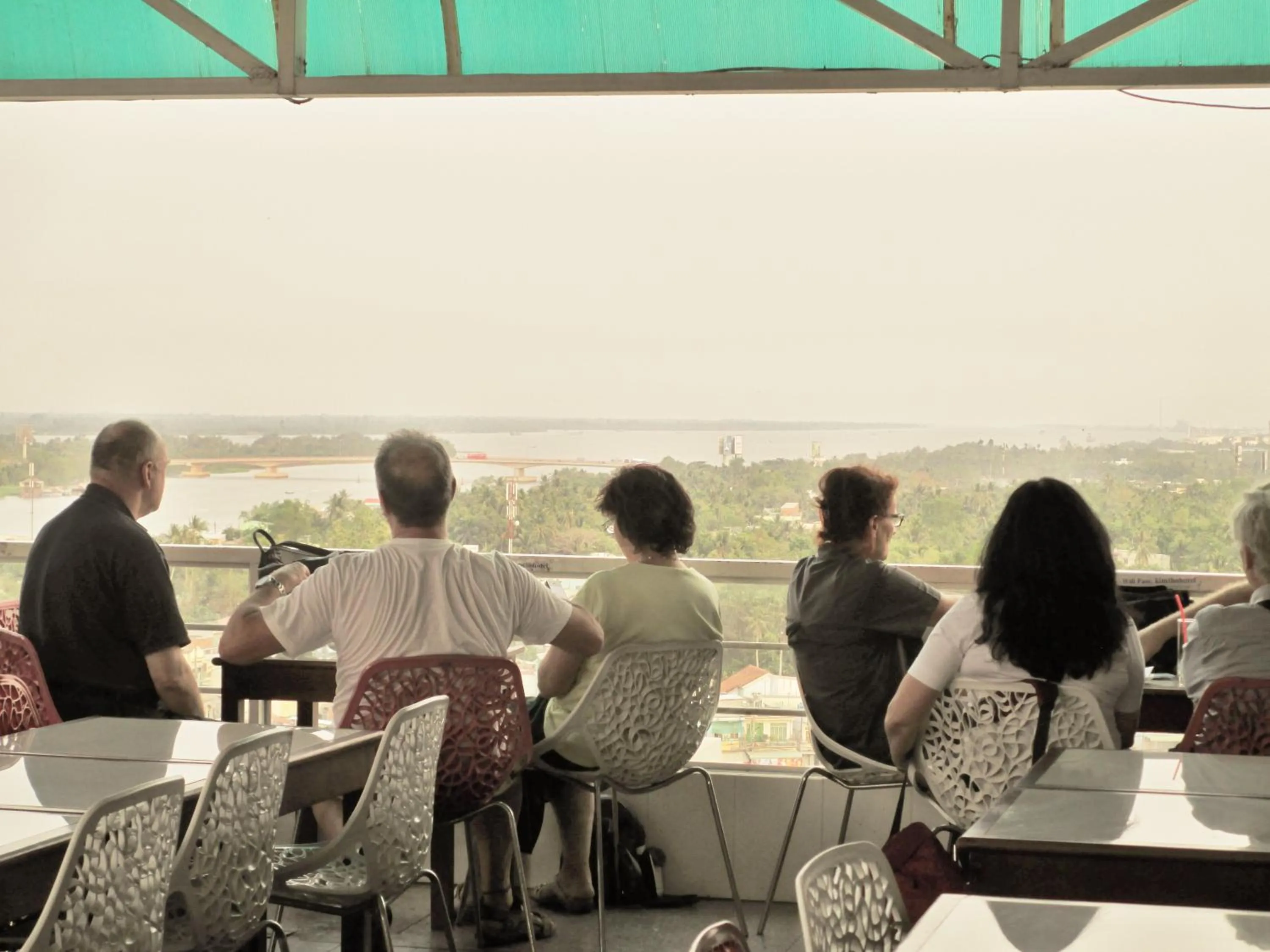 Day in Kim Tho Hotel