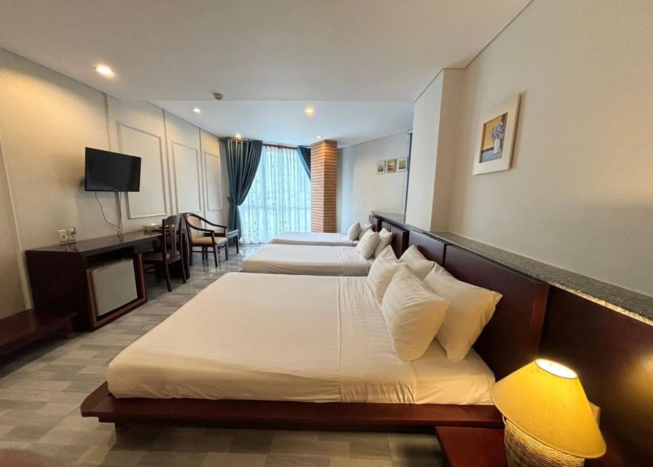 City view, Bed in Kim Tho Hotel