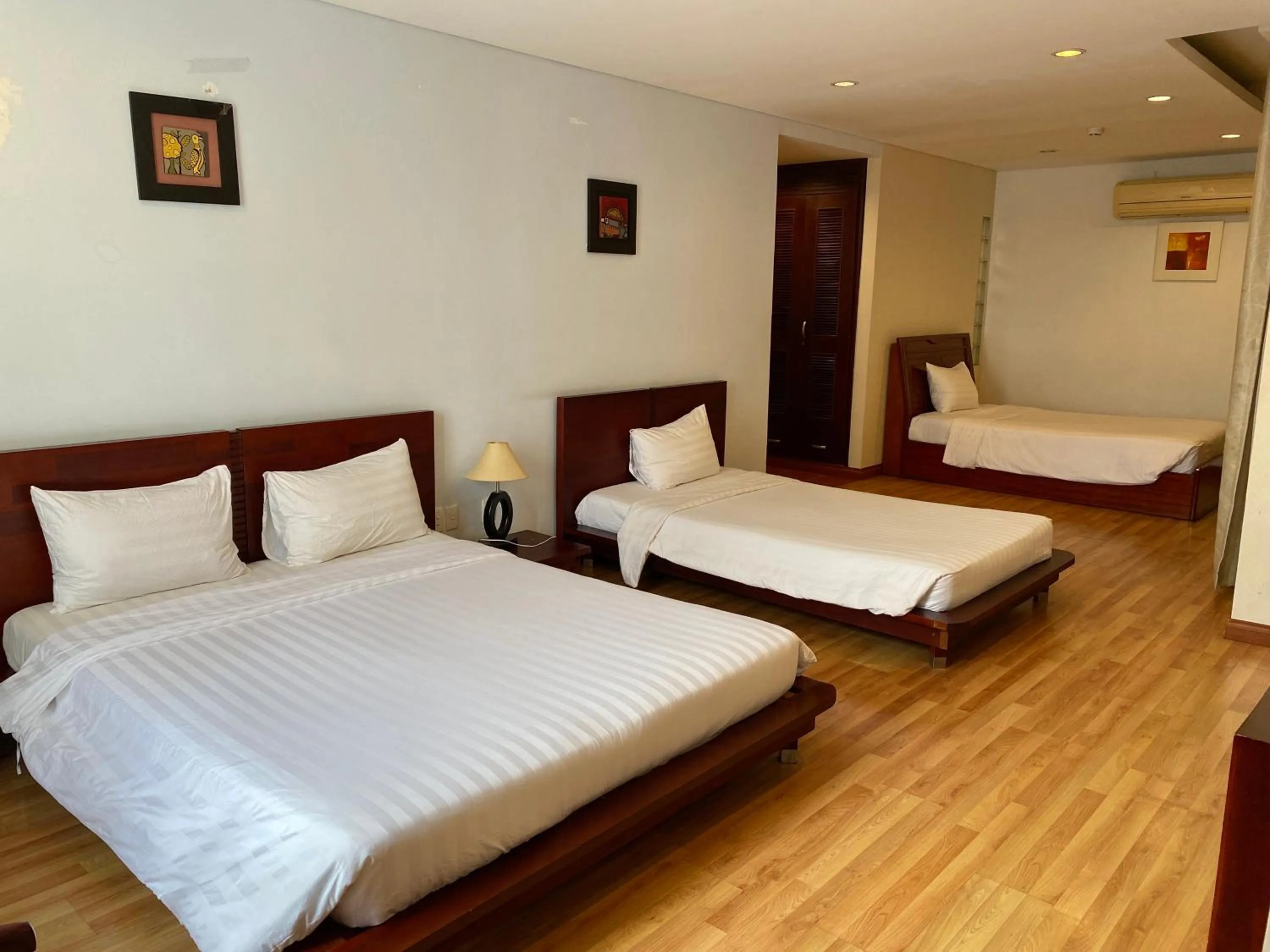 Bed in Kim Tho Hotel