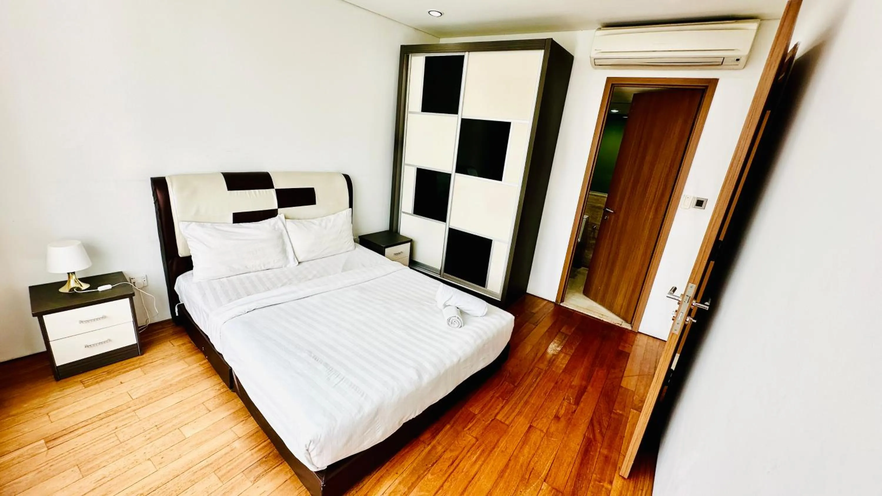 Bed in Vortex KLCC suites by Cityboxz