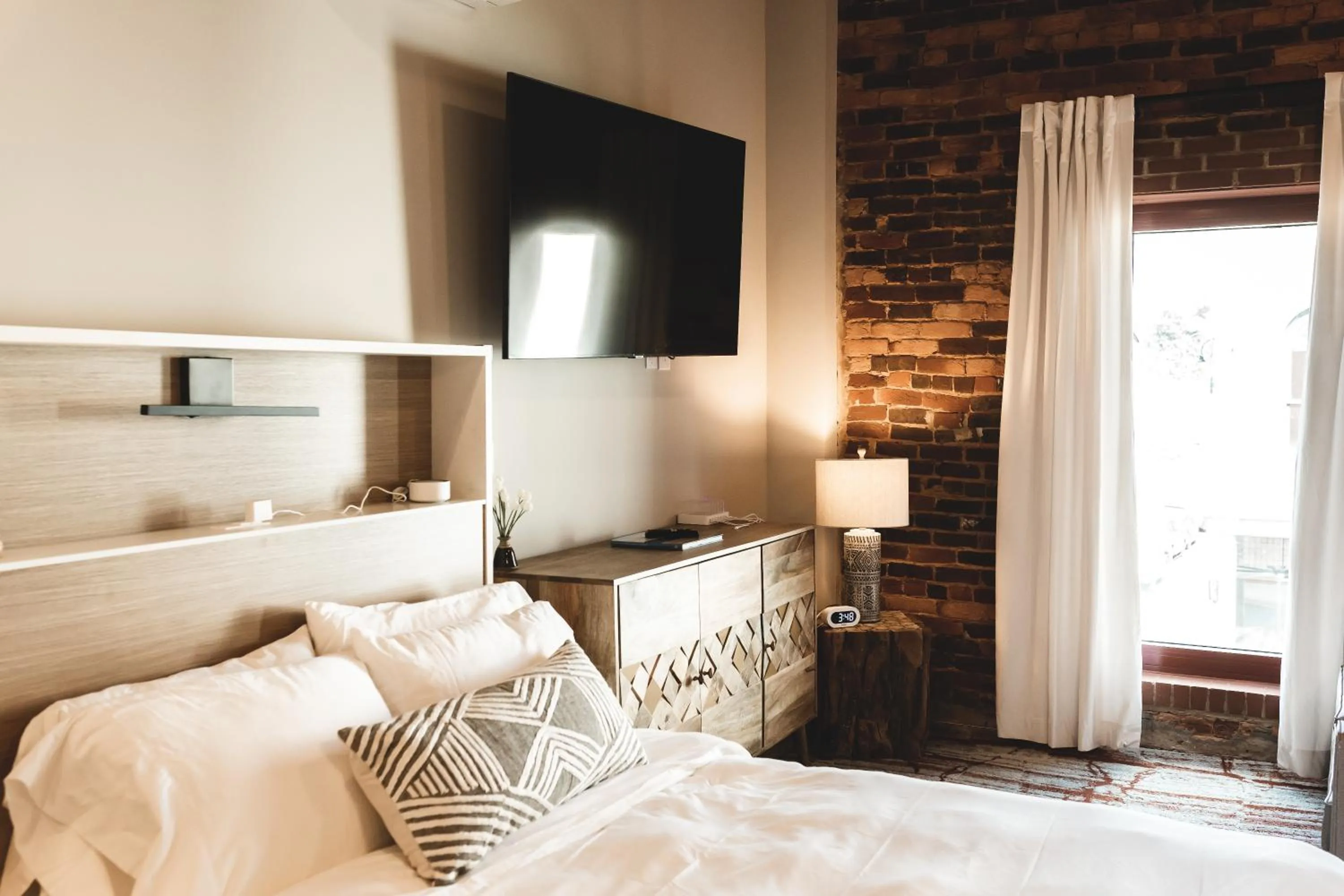 Bed in Three Trails Downtown Elkin