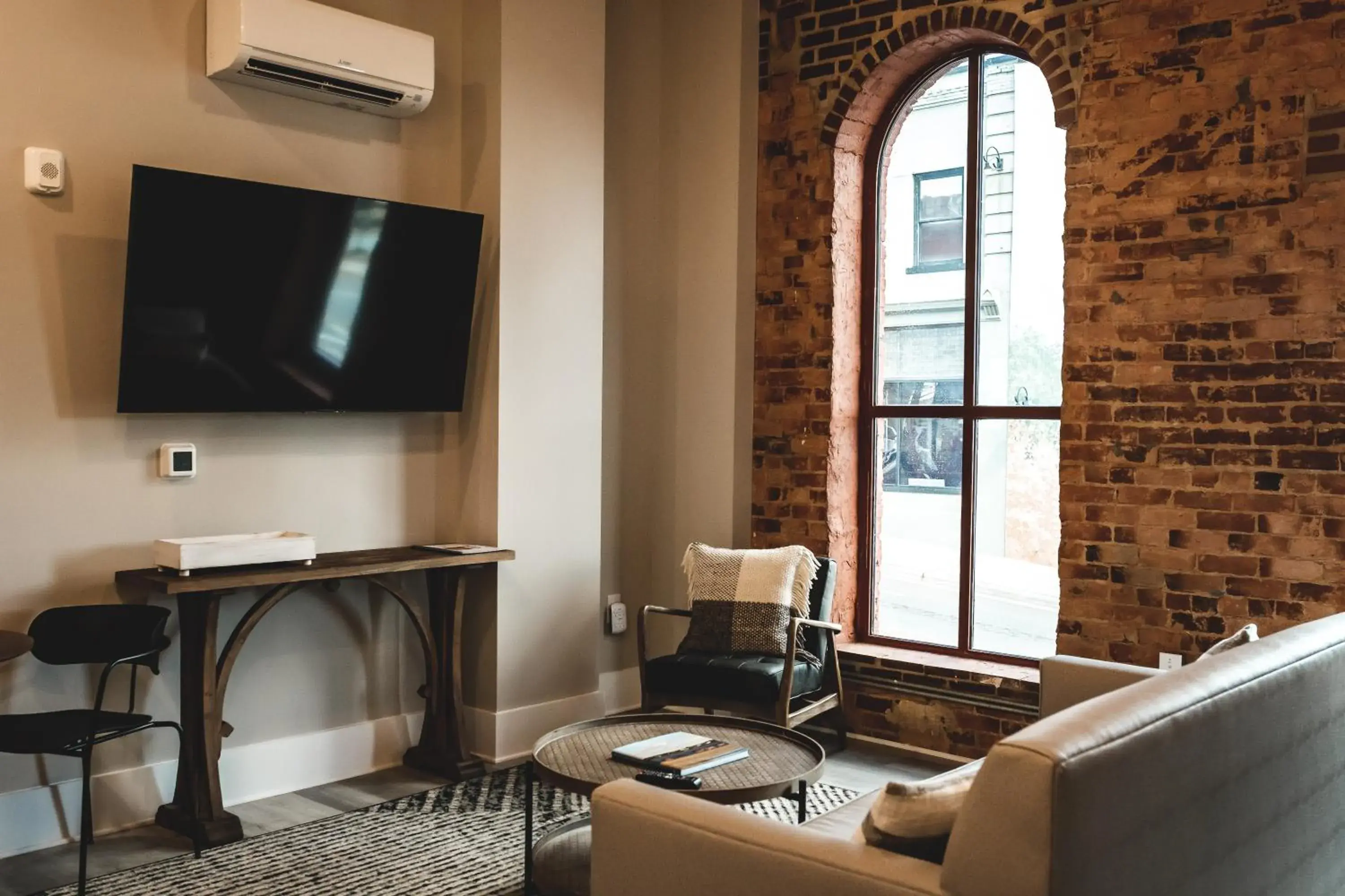 One-Bedroom Suite in Three Trails Downtown Elkin One-Bedroom Suite in Three Trails Downtown Elkin