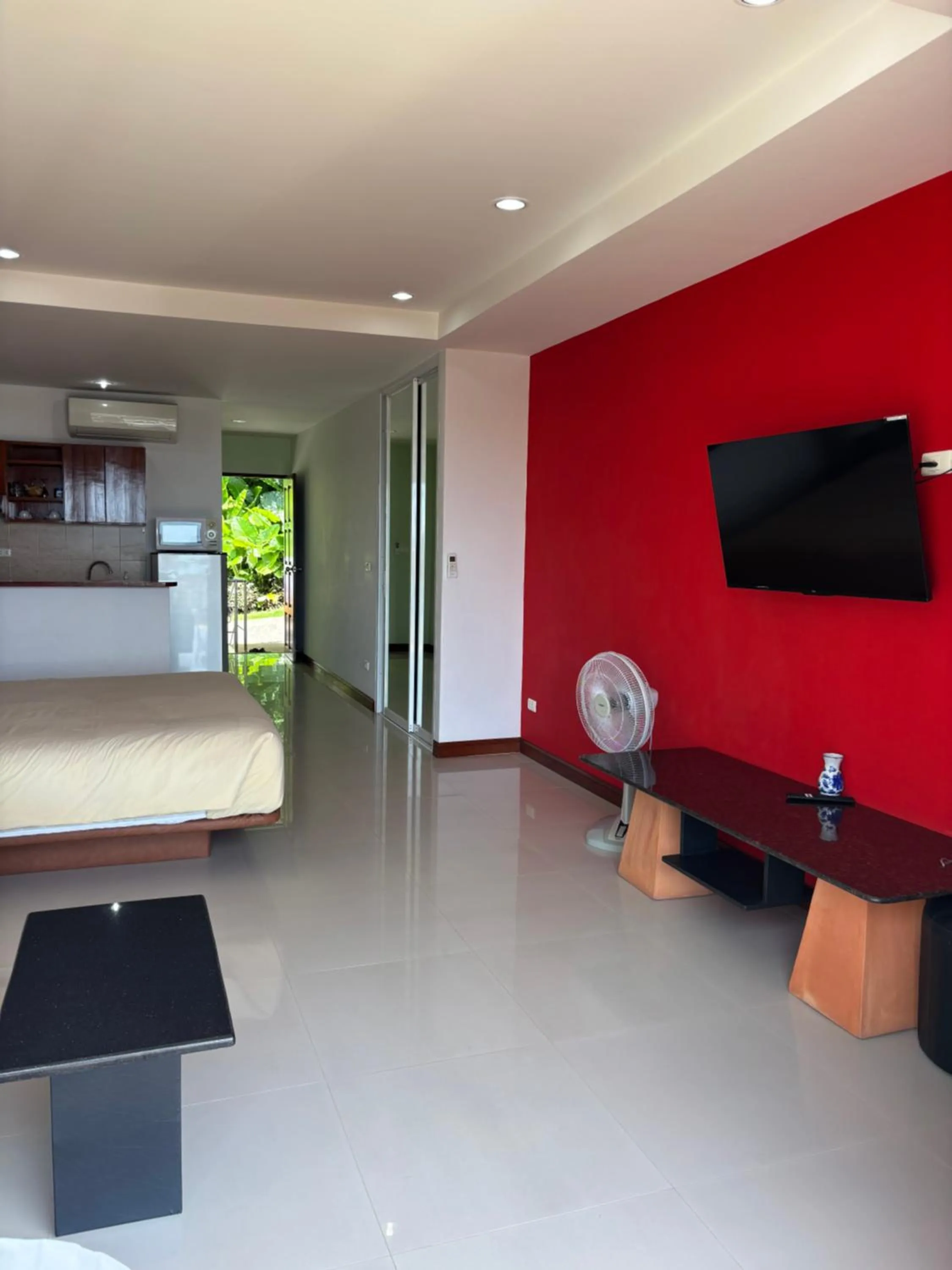 Bed in Mountain Seaview Luxury Apartments