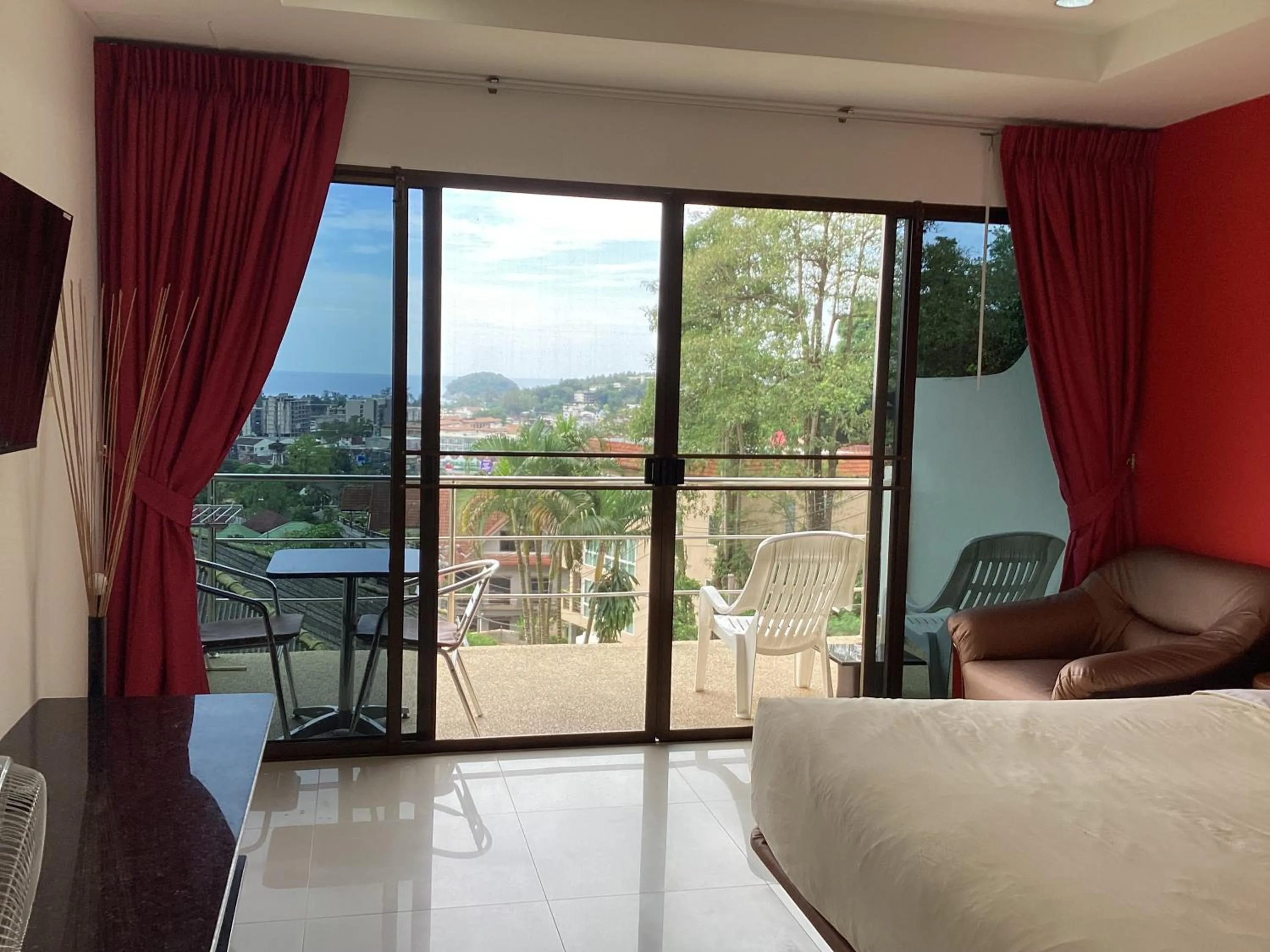Bed in Mountain Seaview Luxury Apartments