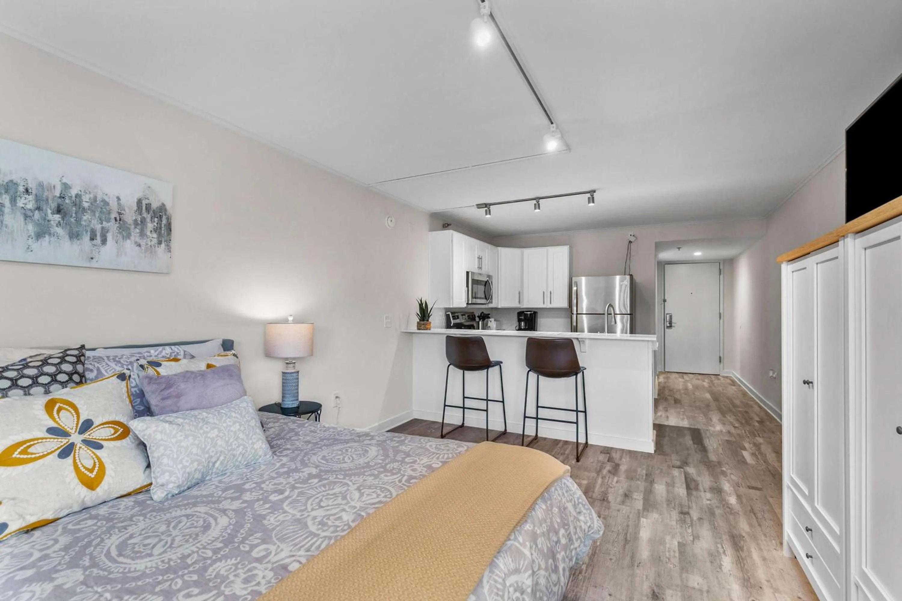 Photo of the whole room, Bed in Mulberry, a Wyndham Hotel