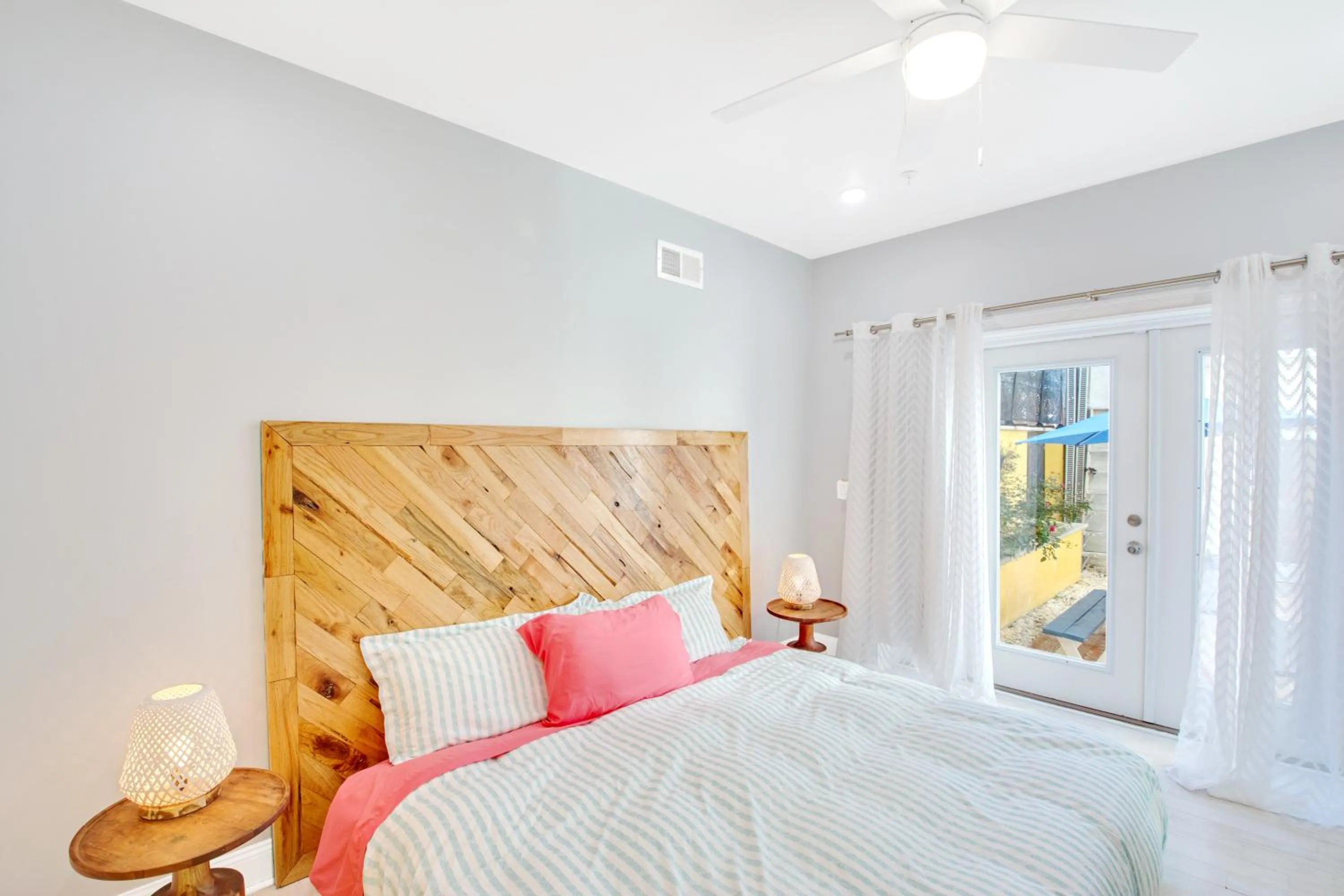 Bedroom, Bed in Spacious Oasis - Parking, Private Patio & Roofdeck