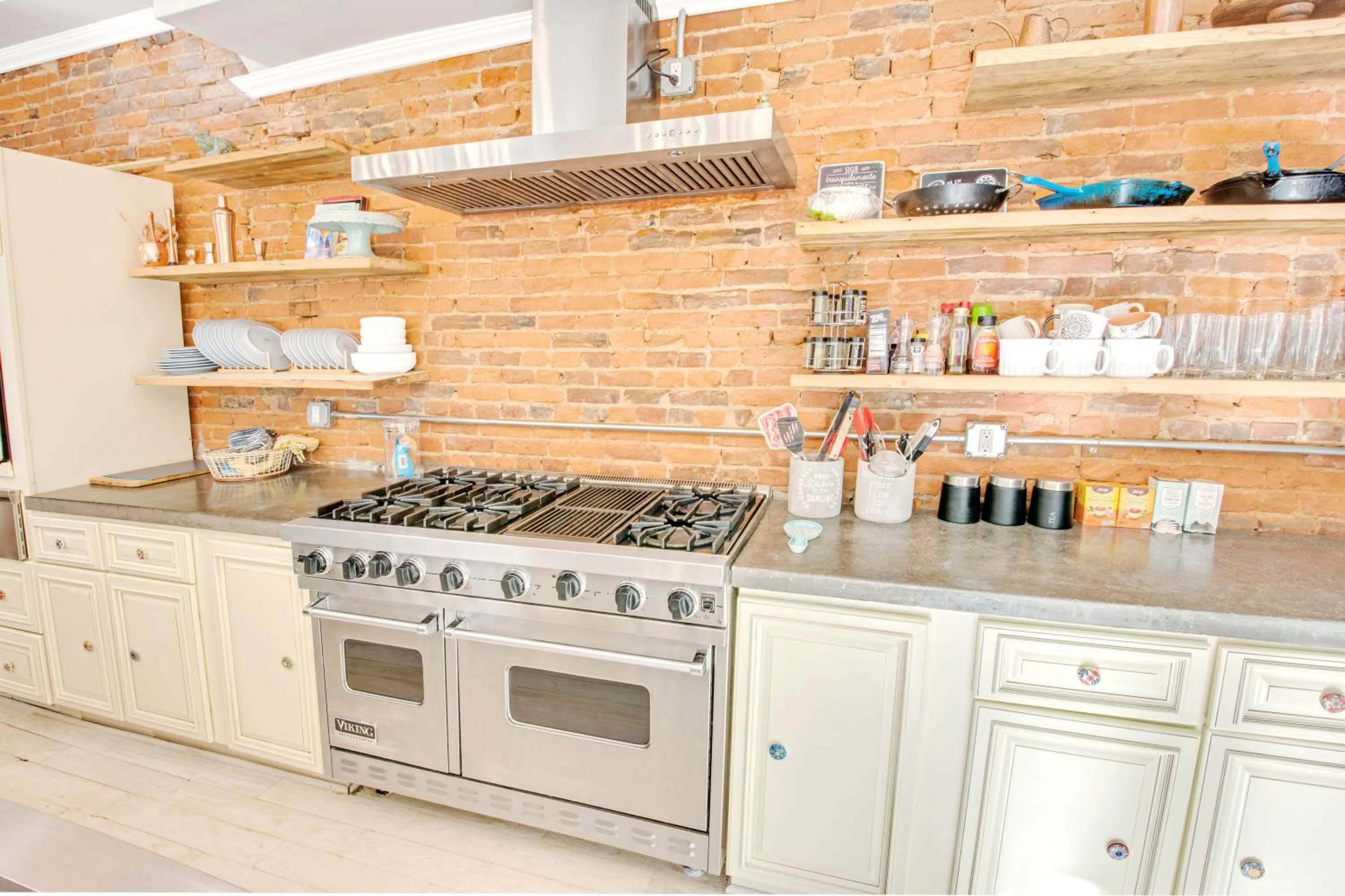 stove in Spacious Oasis - Parking, Private Patio & Roofdeck