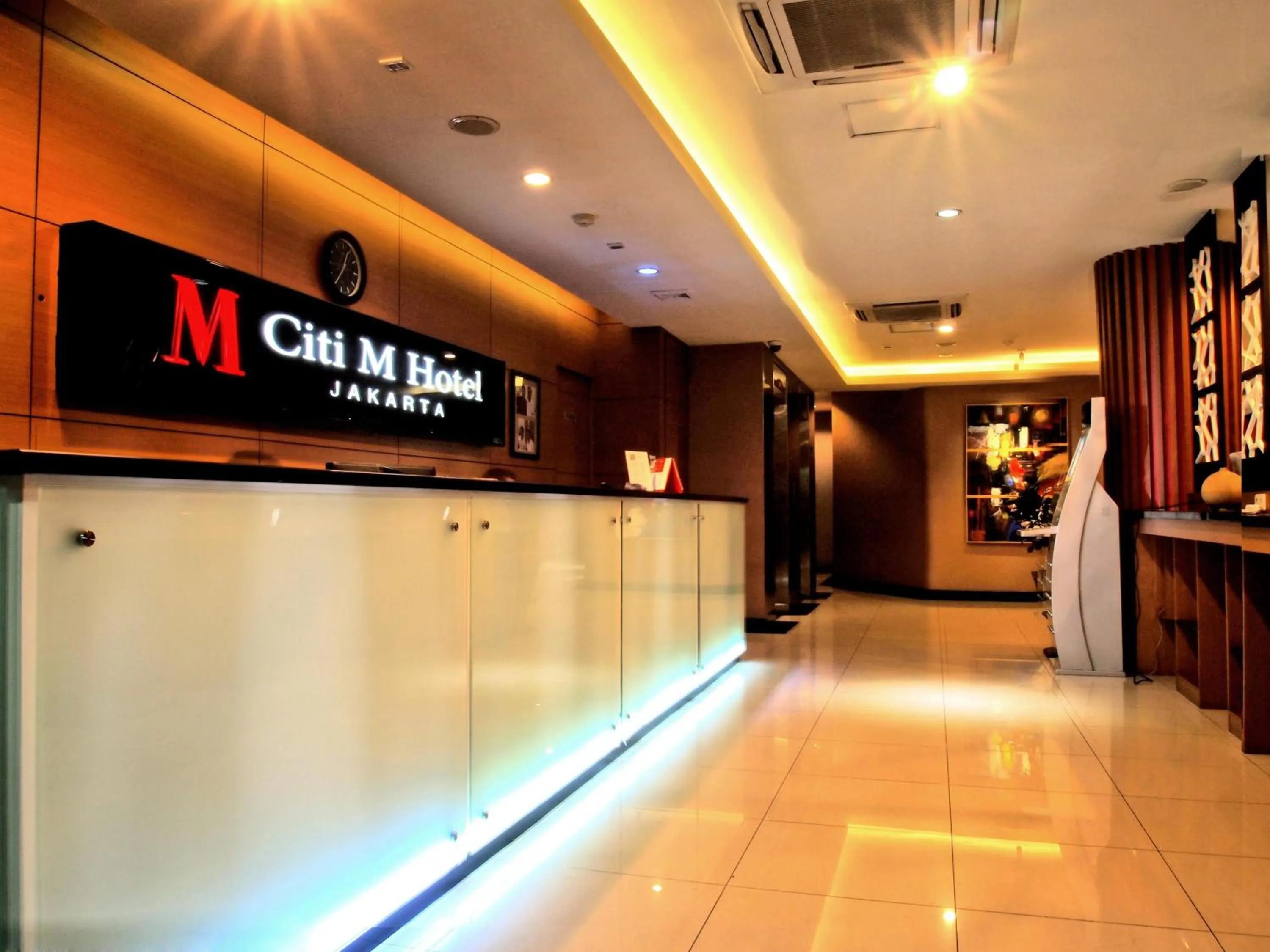 Lobby or reception in Citi M Hotel Gambir