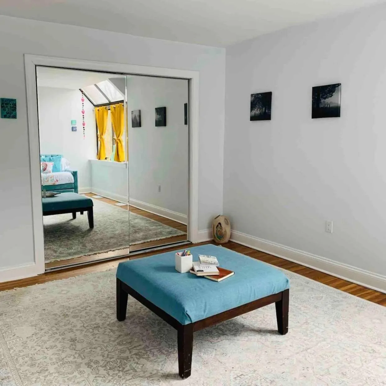 Bed in A Regal Retreat- Exclusive Parking, Prime Location