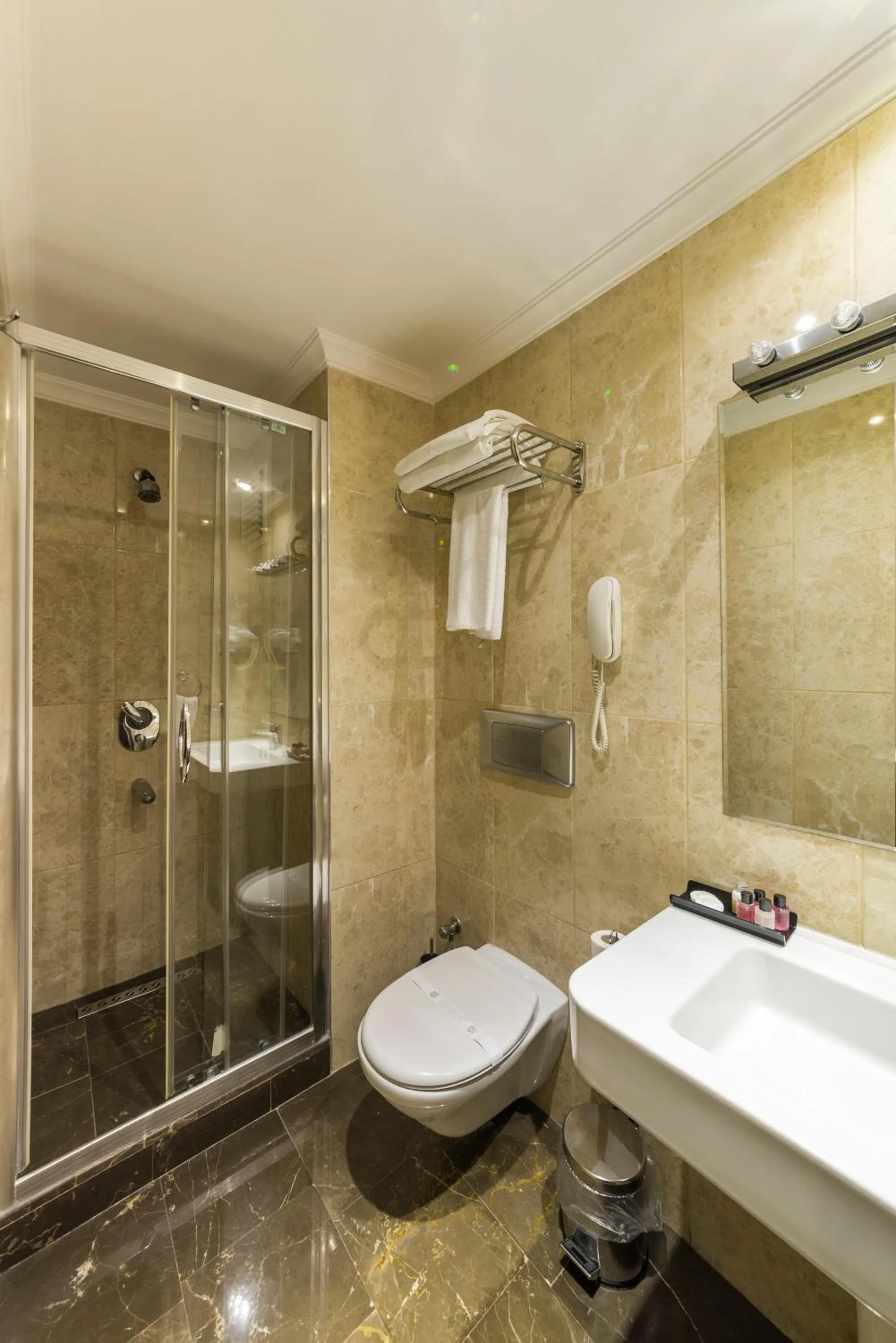 Shower in Semsan Hotel