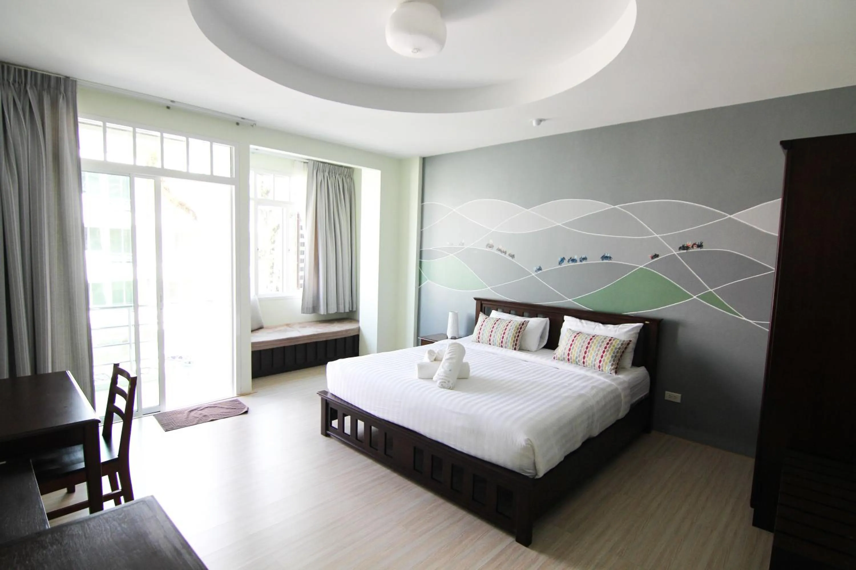 Photo of the whole room, Bed in Just Fine Krabi