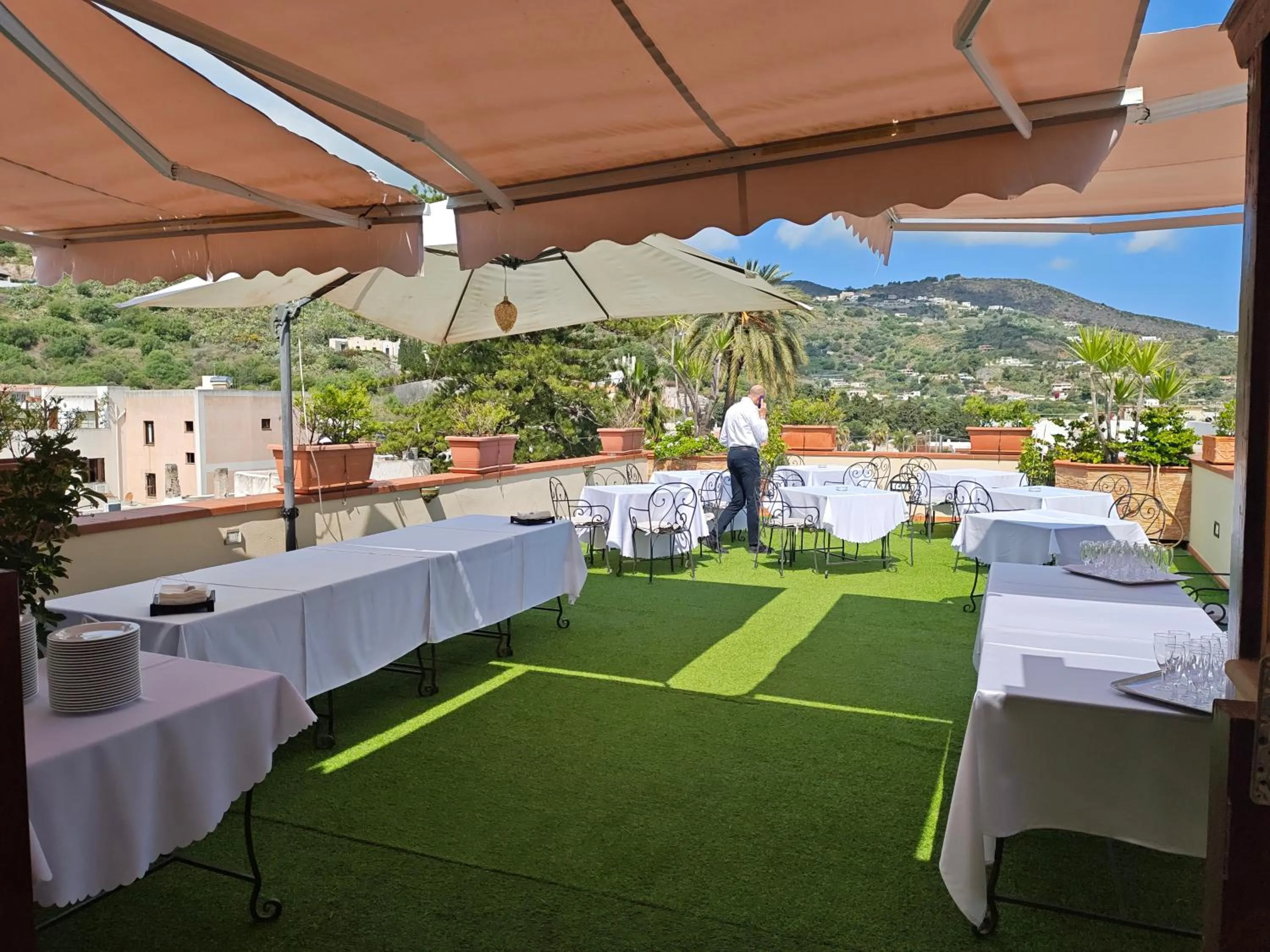 Restaurant/places to eat in Hotel La Filadelfia