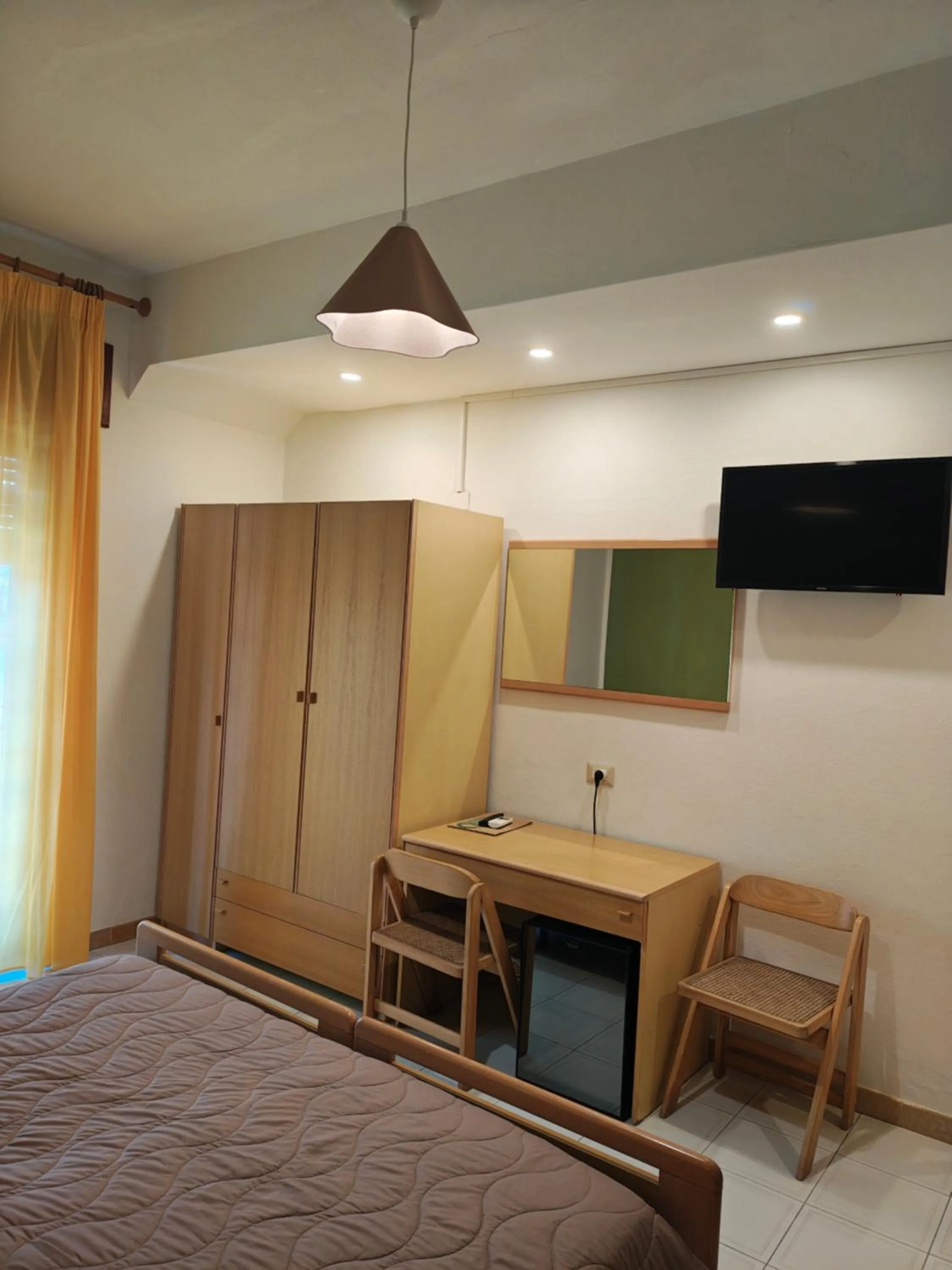 TV and multimedia, Bed in Hotel La Filadelfia