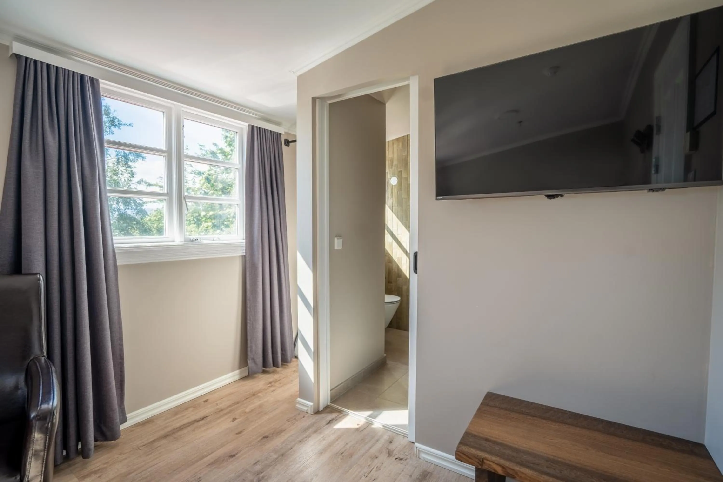 TV and multimedia in Gistihúsið - Lake Hotel Egilsstadir