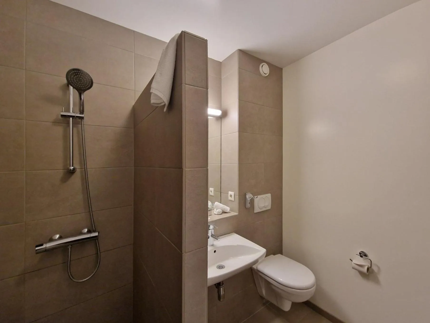 Bathroom in Gistihúsið - Lake Hotel Egilsstadir