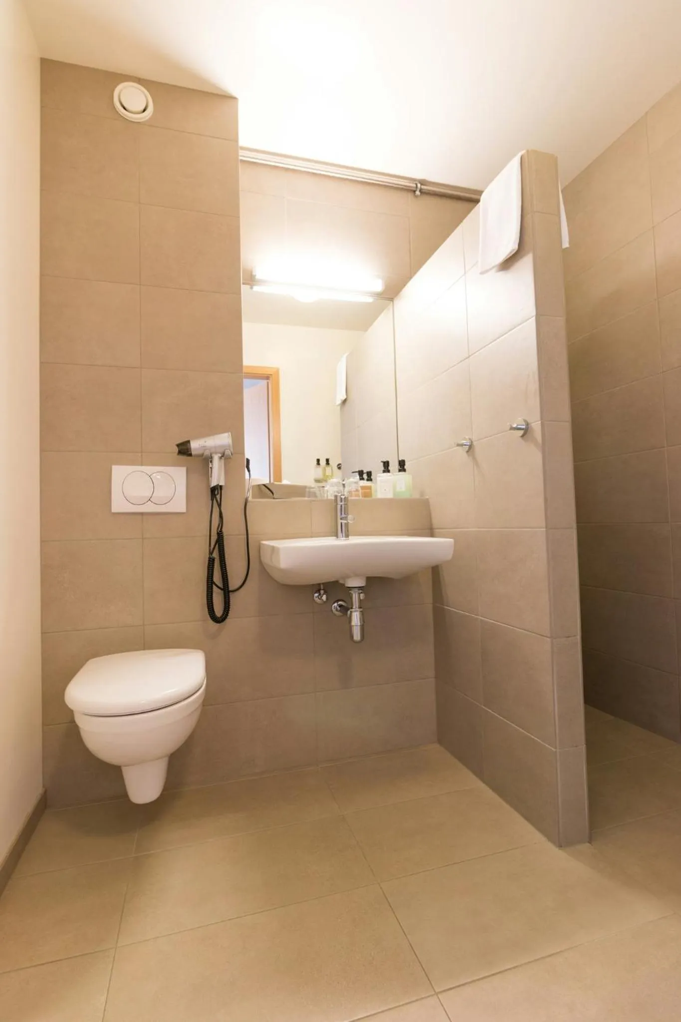 Bathroom in Gistihúsið - Lake Hotel Egilsstadir