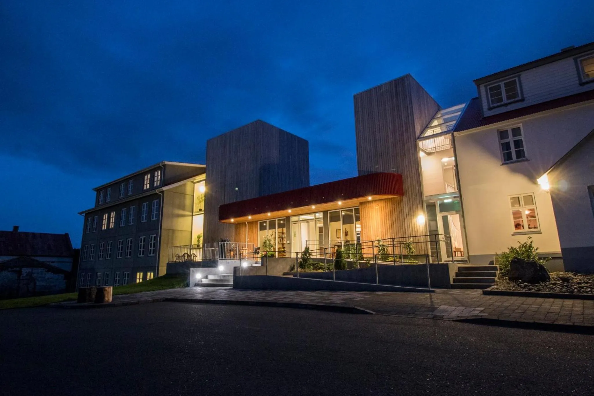 Facade/entrance in Gistihúsið - Lake Hotel Egilsstadir