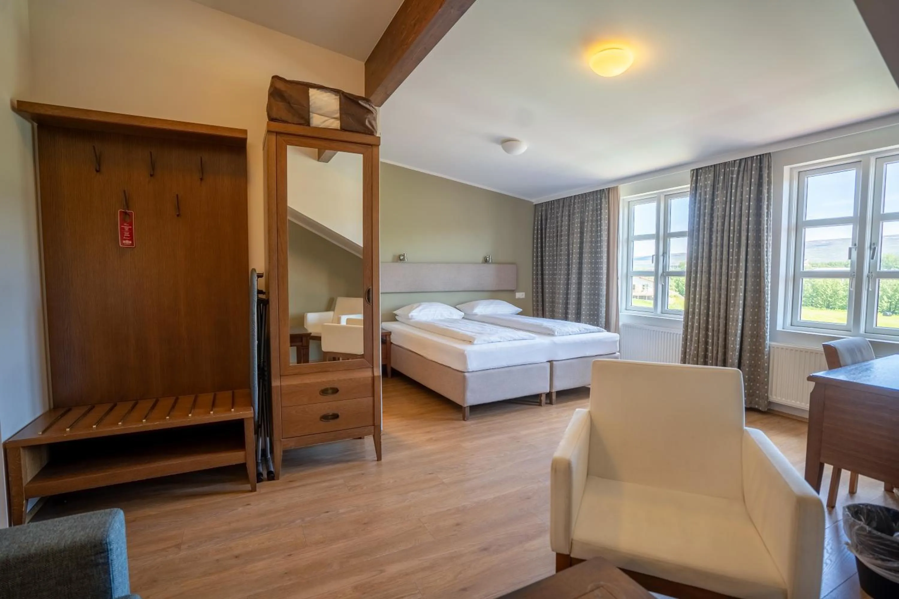 Bedroom, Bed in Gistihúsið - Lake Hotel Egilsstadir