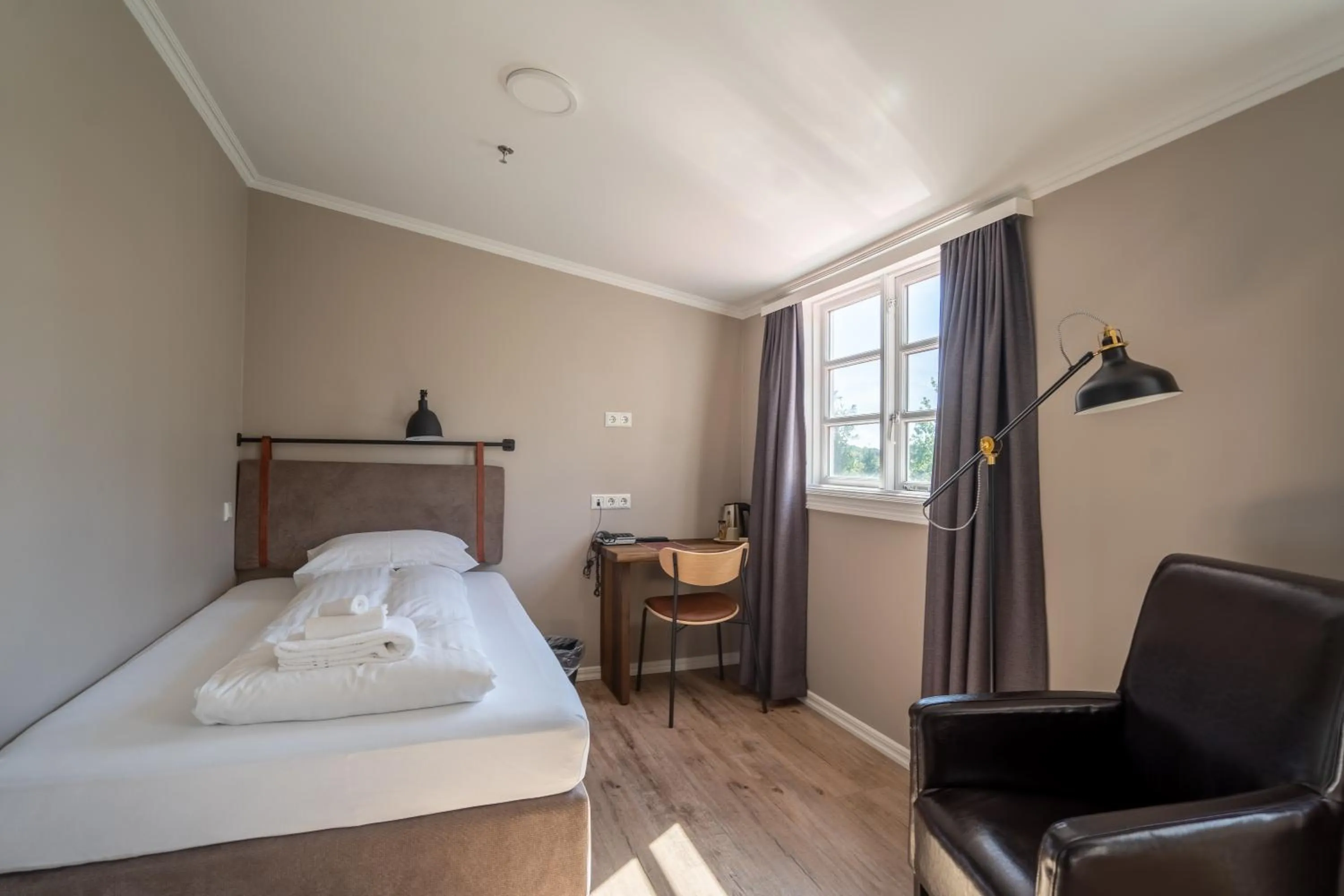 Bed in Gistihúsið - Lake Hotel Egilsstadir