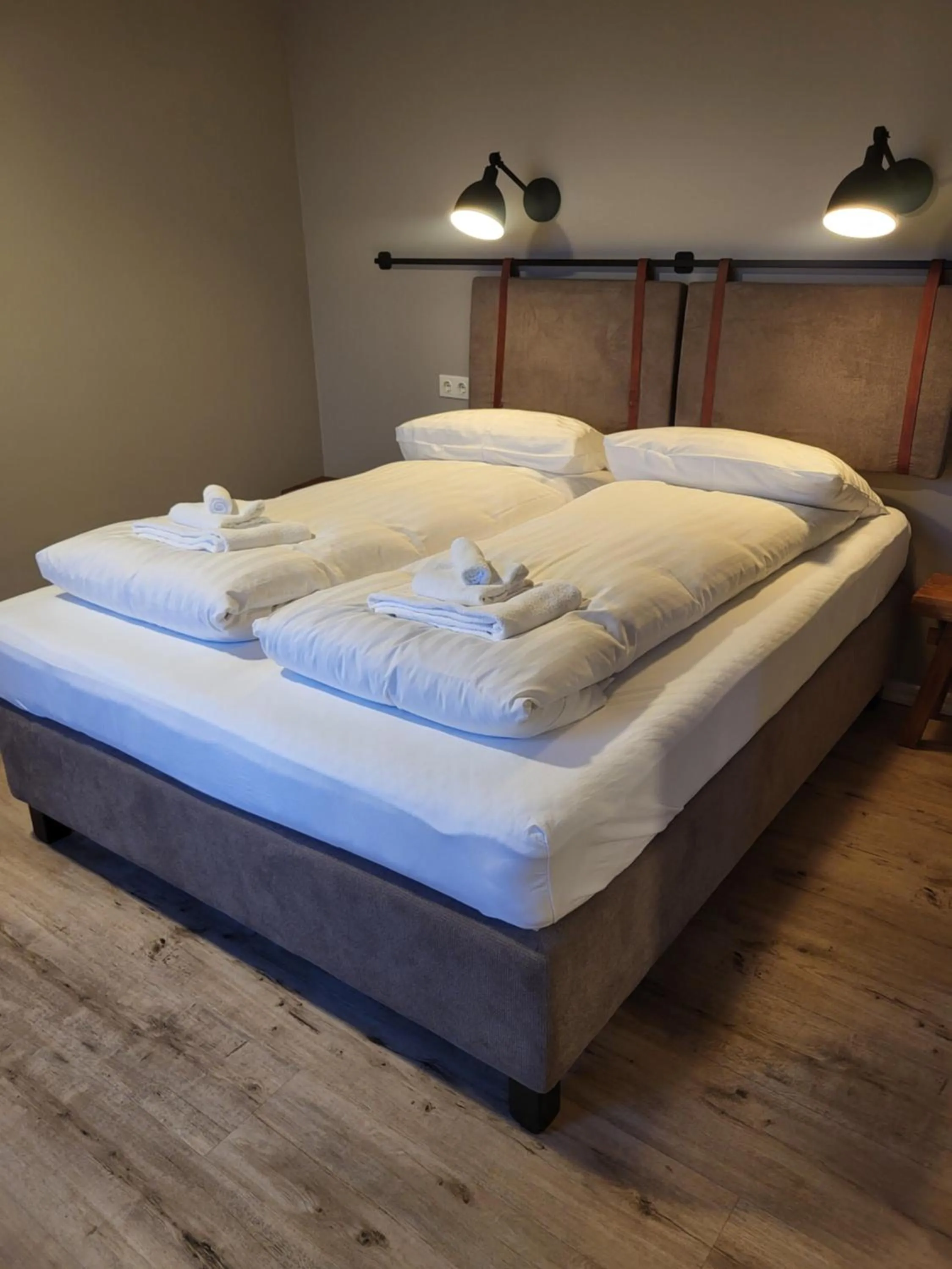 Bedroom, Bed in Gistihúsið - Lake Hotel Egilsstadir