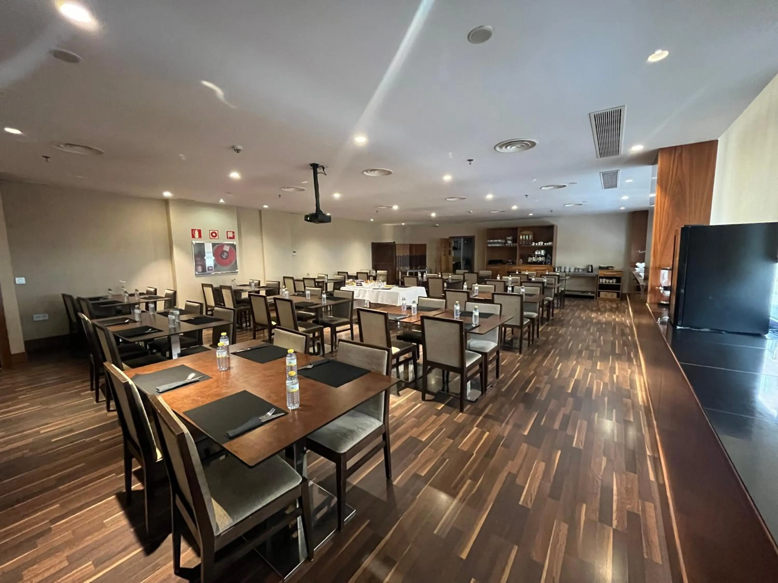 Restaurant/places to eat in Hotel Santa Eulalia