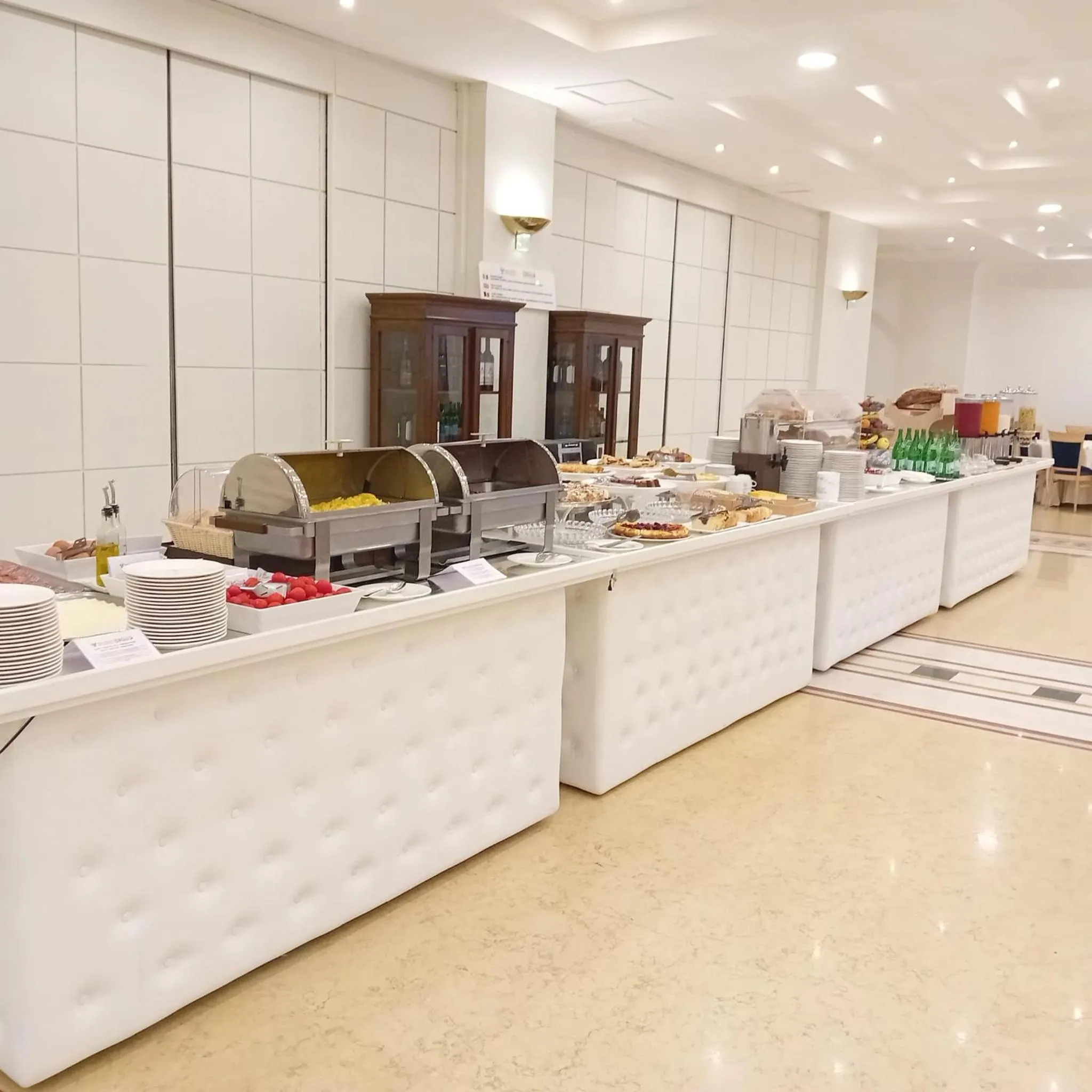 Breakfast in Palace Hotel San Michele