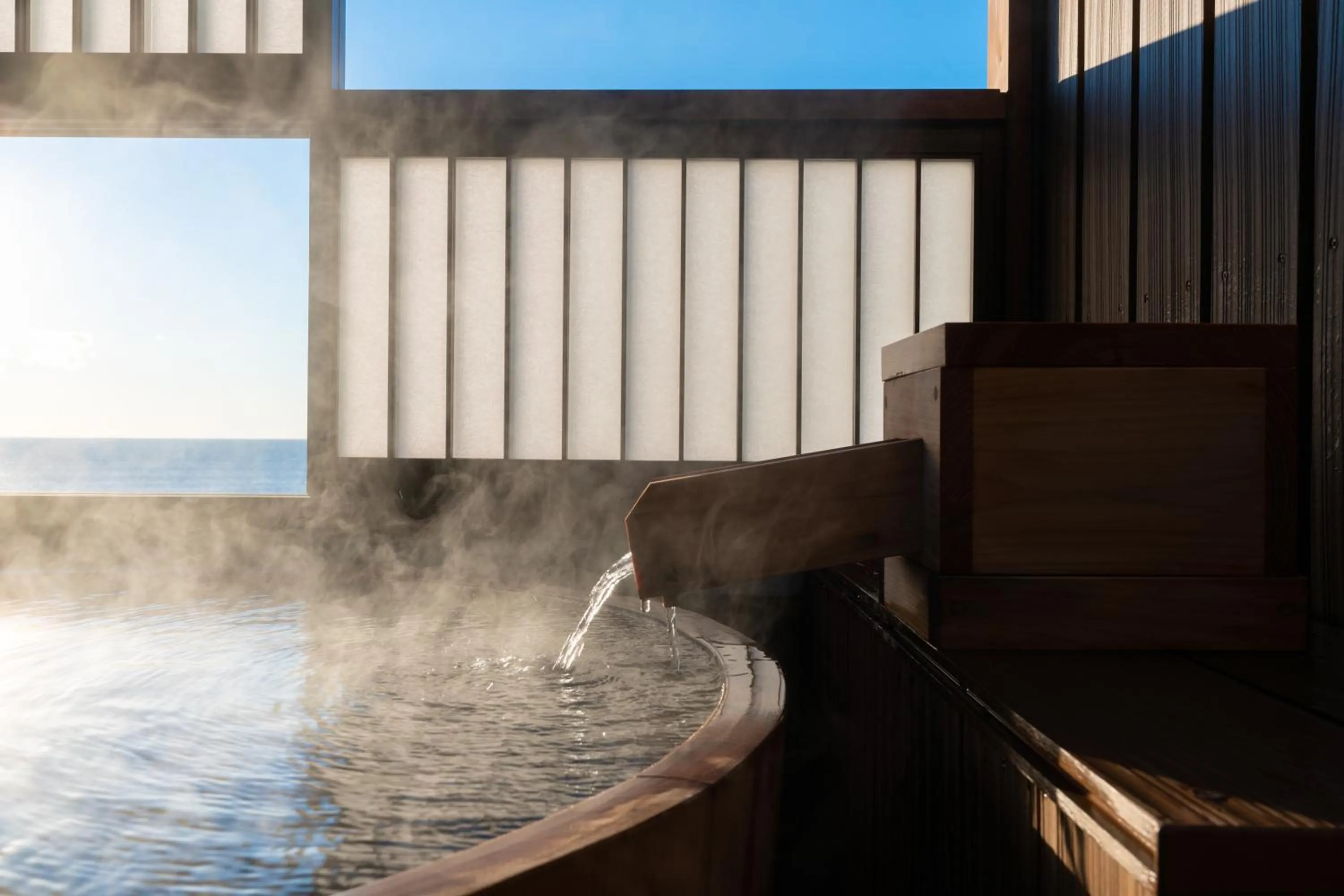 Day in Isoaruki no Yuyado Ushiogumo -6 years or older-