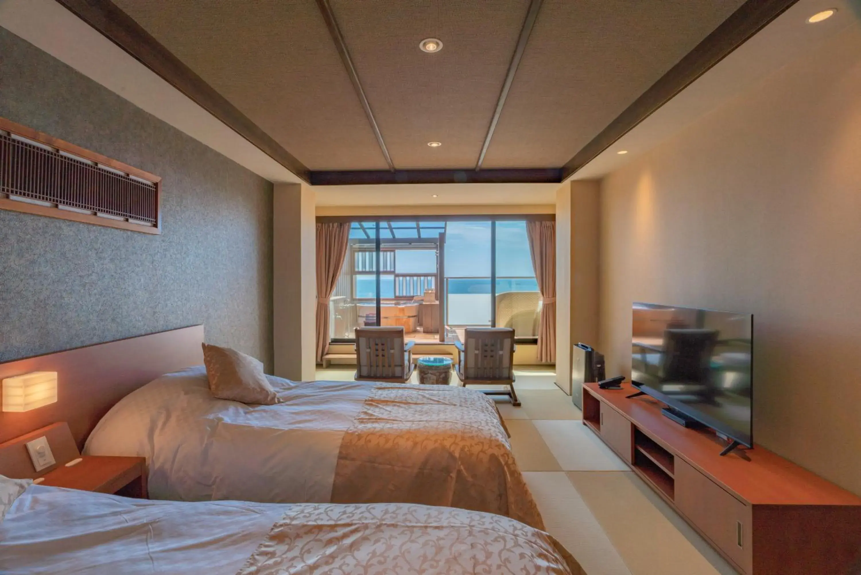 Deluxe Corner Room with Open-Air Bath - Ocean View in Isoaruki no Yuyado Ushiogumo -6 years or older- Deluxe Corner Room with Open-Air Bath - Ocean View in Isoaruki no Yuyado Ushiogumo -6 years or older-