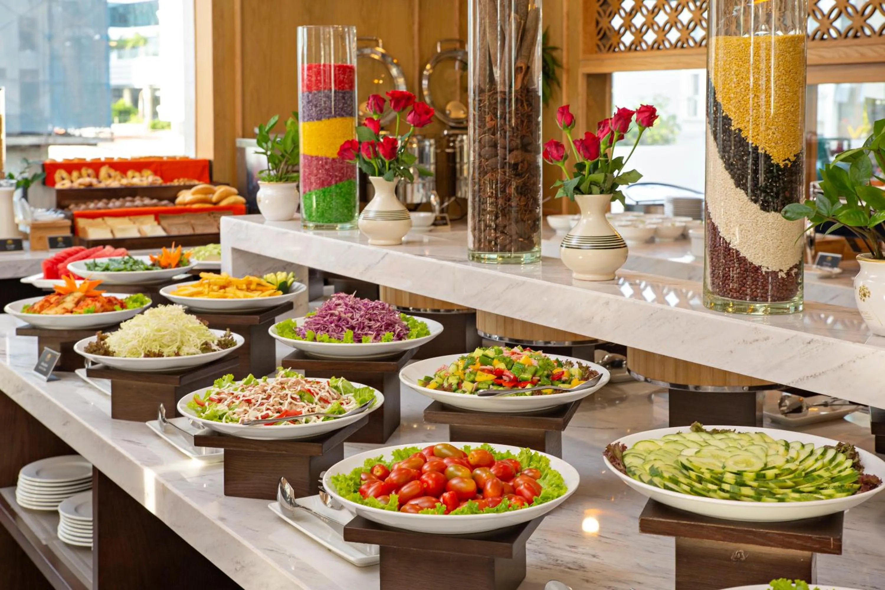 Breakfast in Golden Lotus Grand Da Nang - Panoramic Rooftop Bar & Daily Afternoon Tea