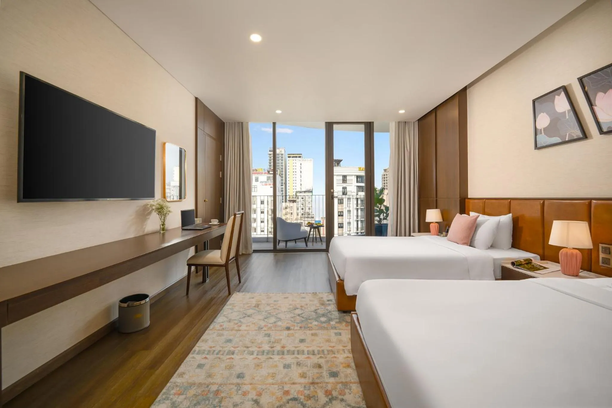 Bedroom, Bed in Golden Lotus Grand Da Nang - Panoramic Rooftop Bar & Daily Afternoon Tea