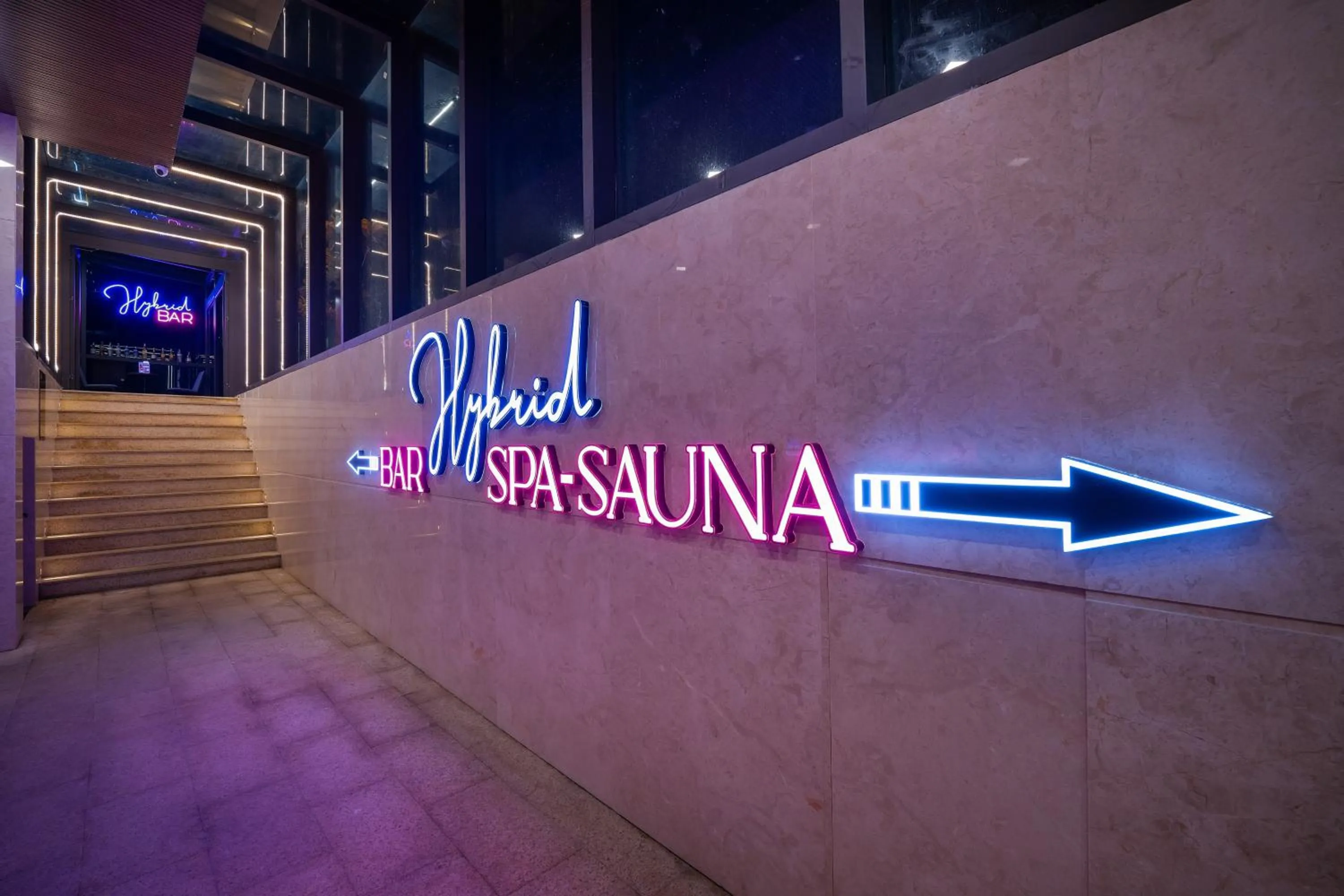 Balcony/Terrace in Golden Lotus Grand Da Nang - Panoramic Rooftop Bar & Daily Afternoon Tea