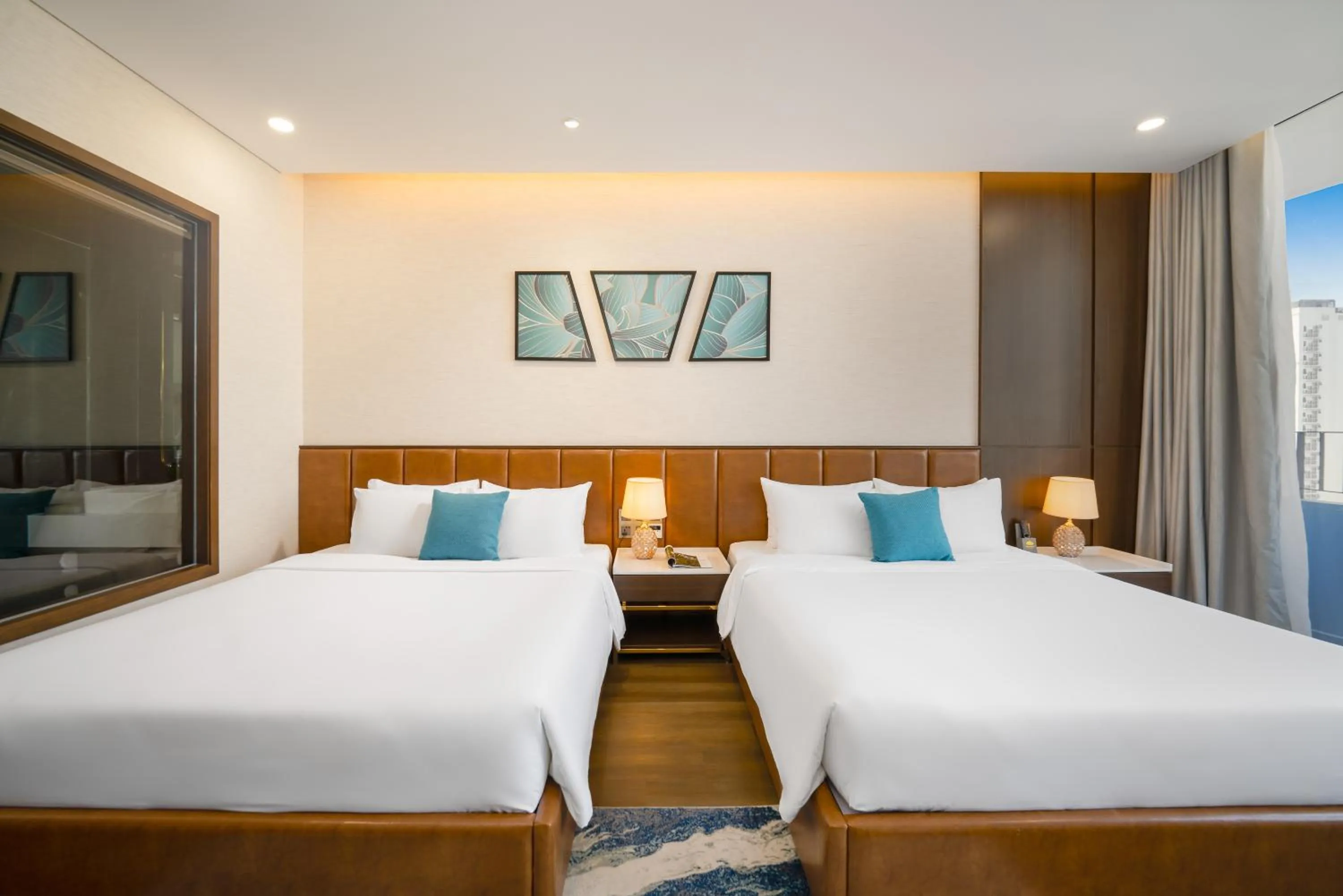 Bed in Golden Lotus Grand Da Nang - Panoramic Rooftop Bar & Daily Afternoon Tea