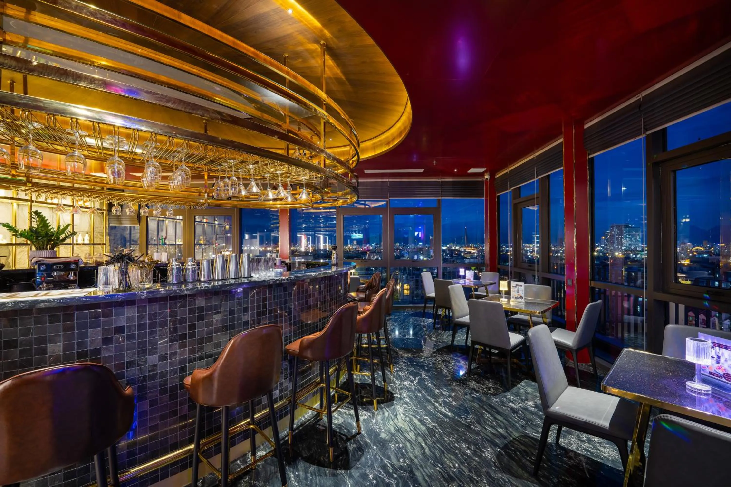 Balcony/Terrace in Golden Lotus Grand Da Nang - Panoramic Rooftop Bar & Daily Afternoon Tea