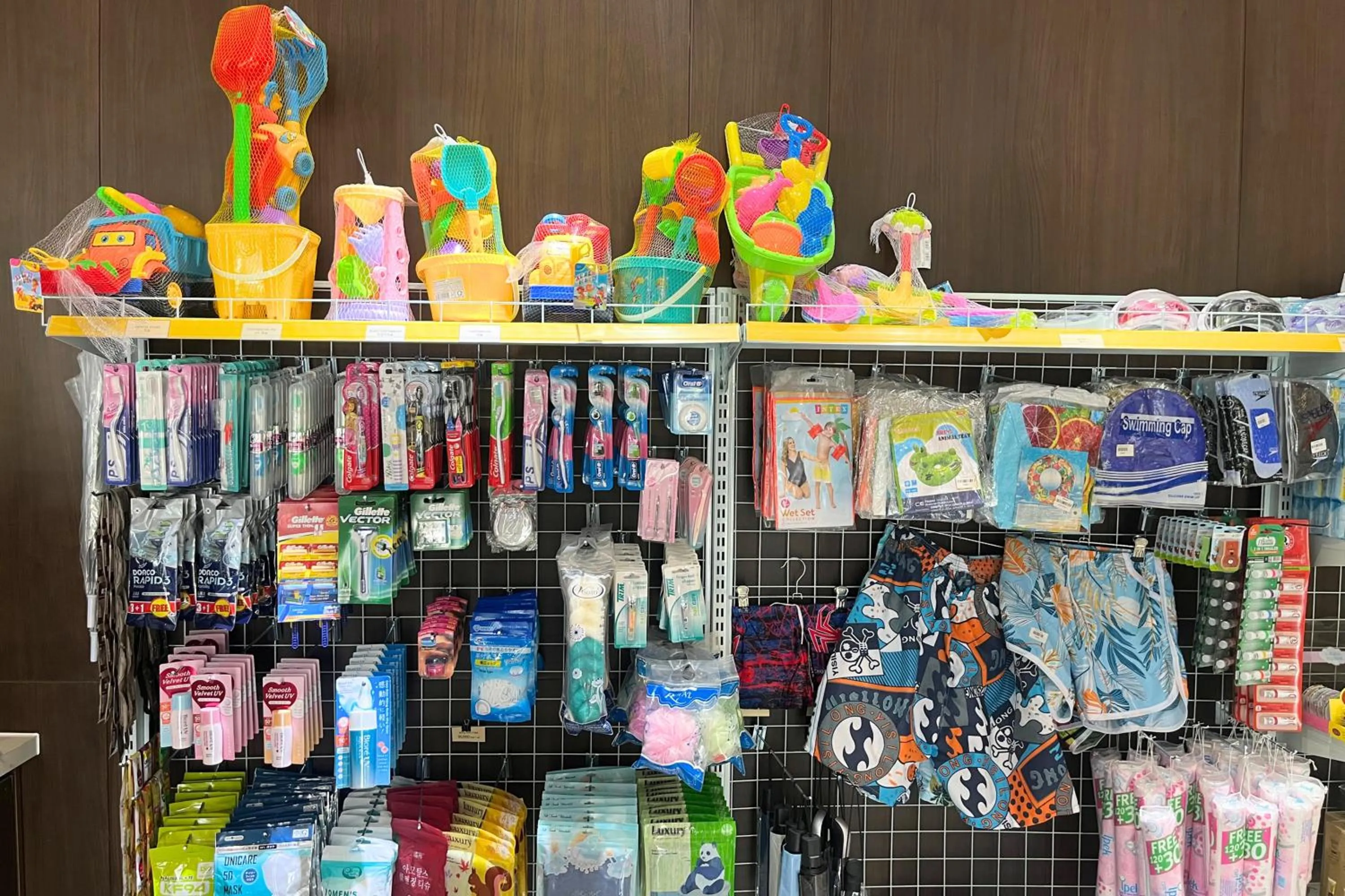 Supermarket/grocery shop in Golden Lotus Grand Da Nang - Panoramic Rooftop Bar & Daily Afternoon Tea