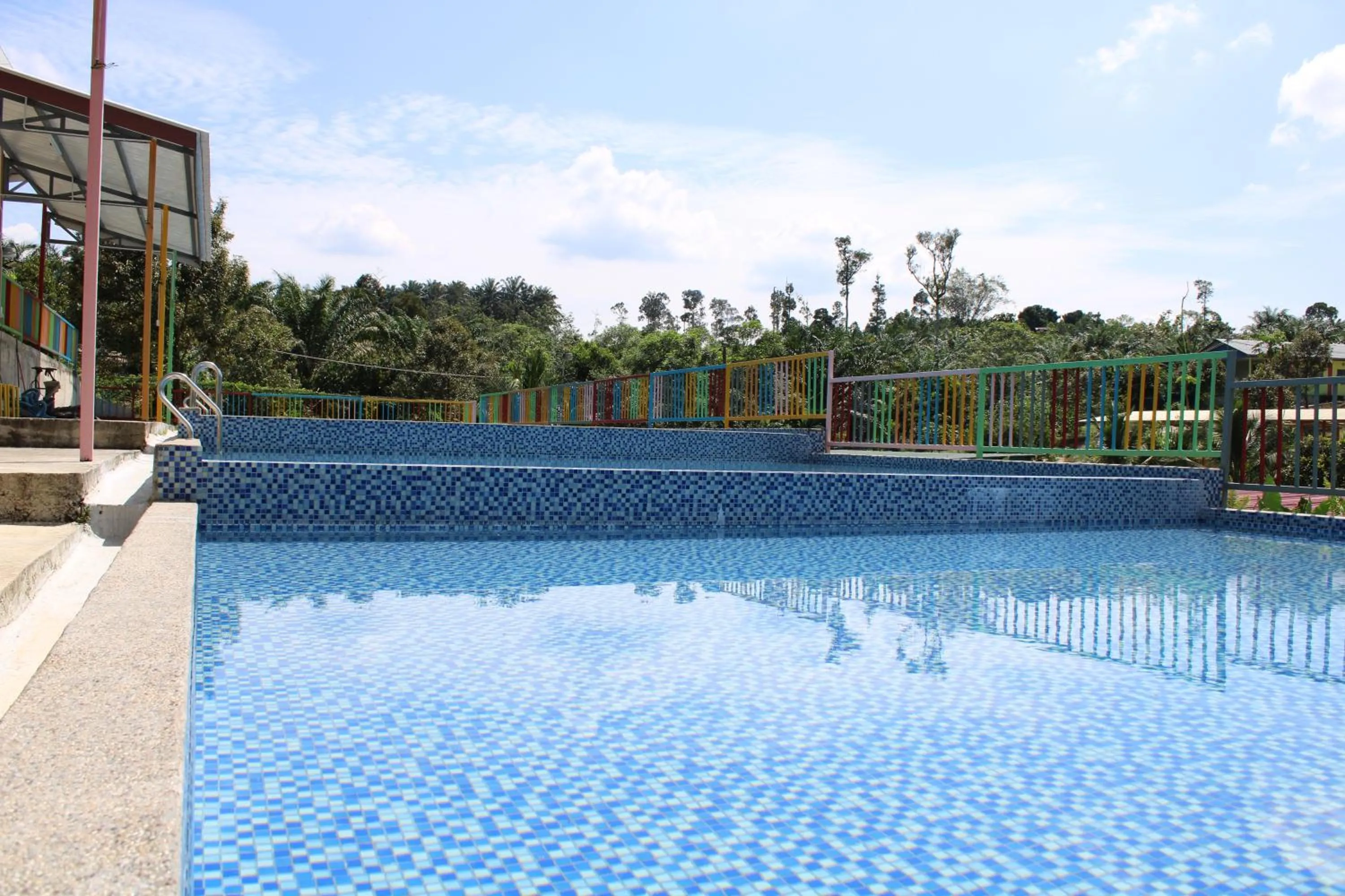 Swimming pool in Happy Valley Eco Farm