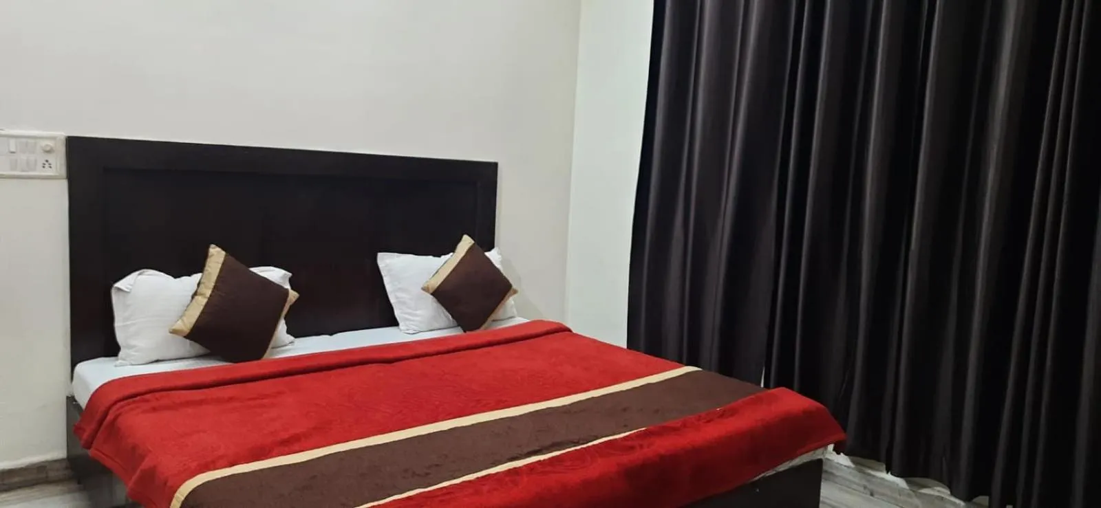 Bed in Hotel THE BIRD Dehradun