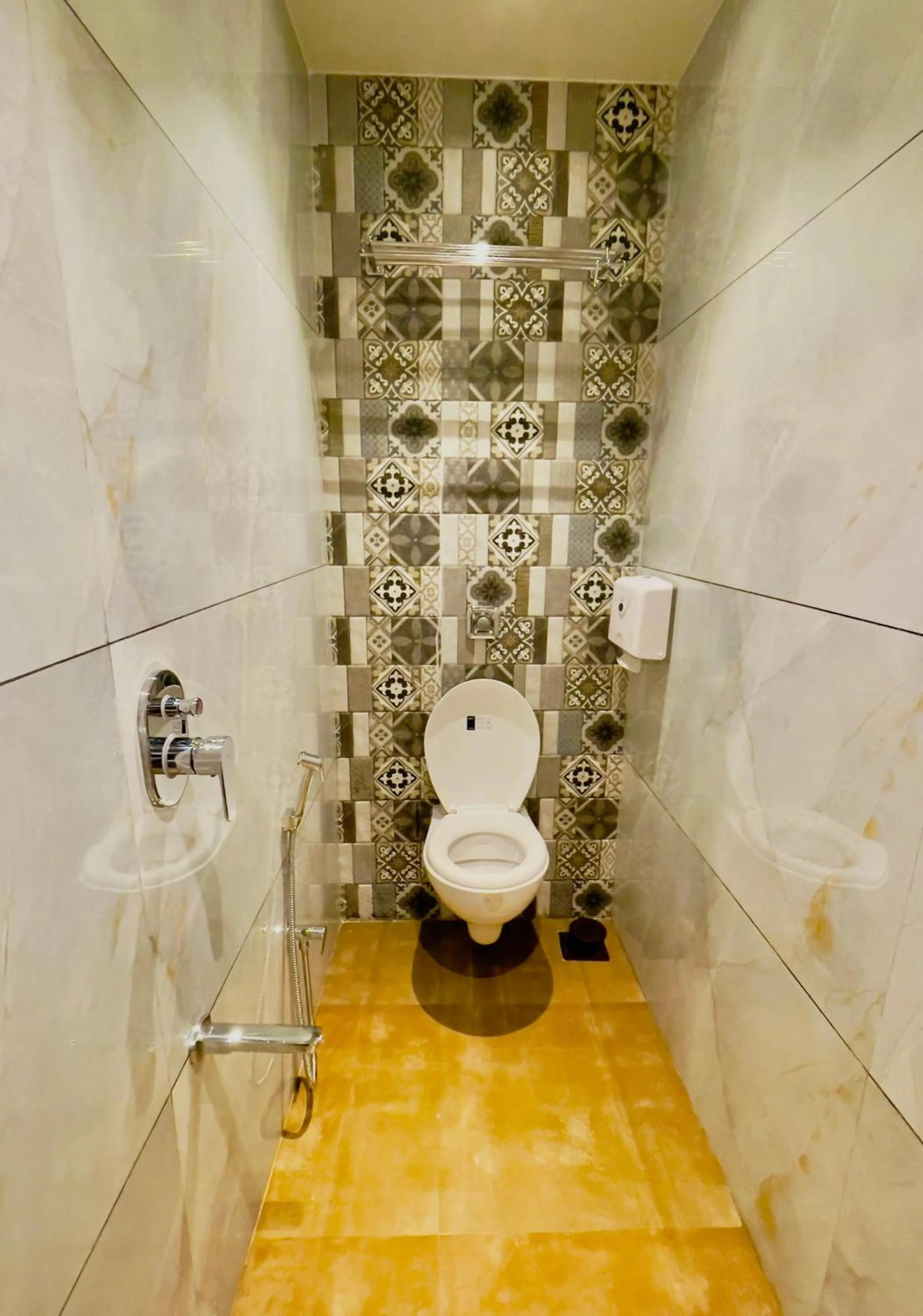 Shower in Hotel lime wood