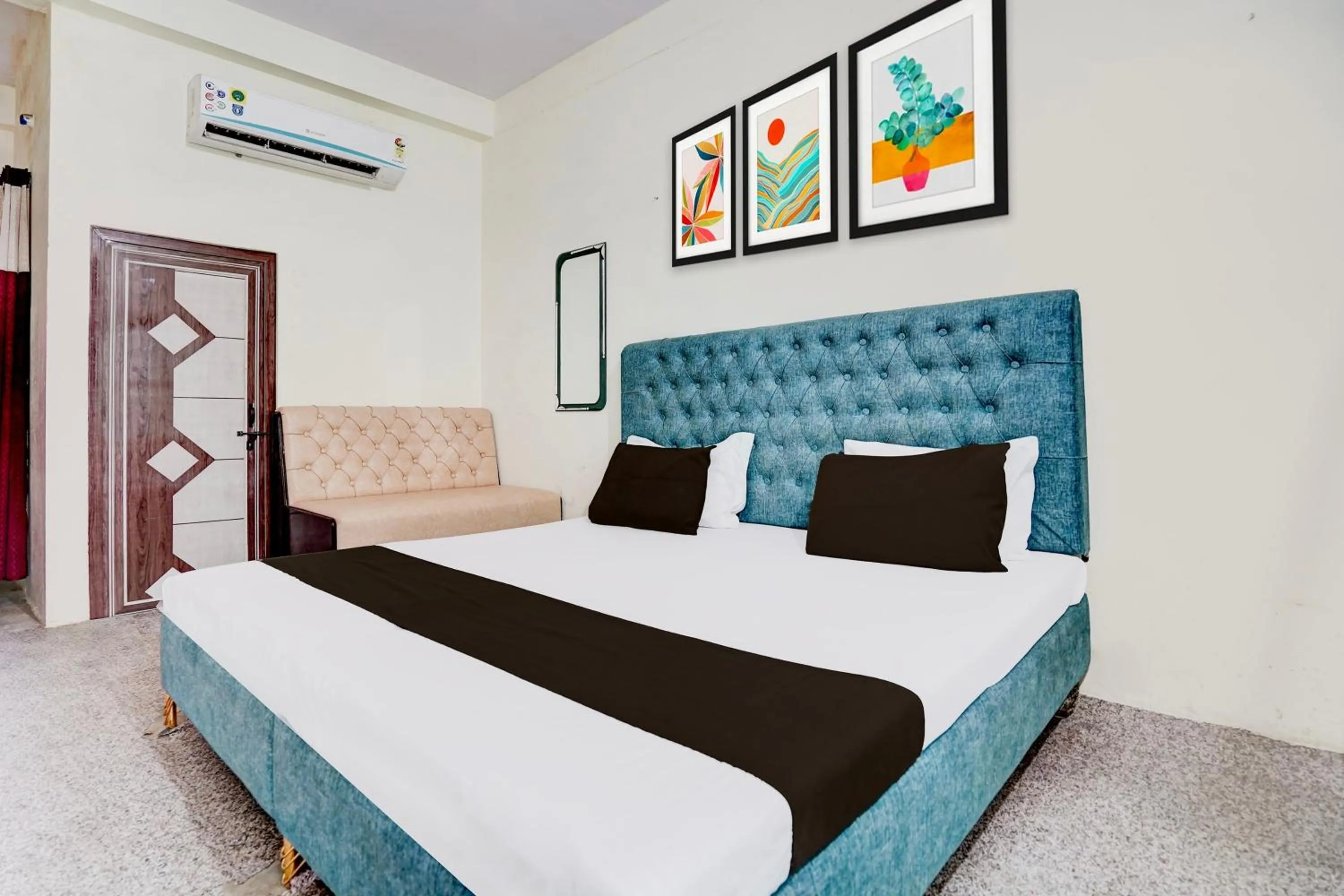 Bedroom in SPOT ON Sangam House