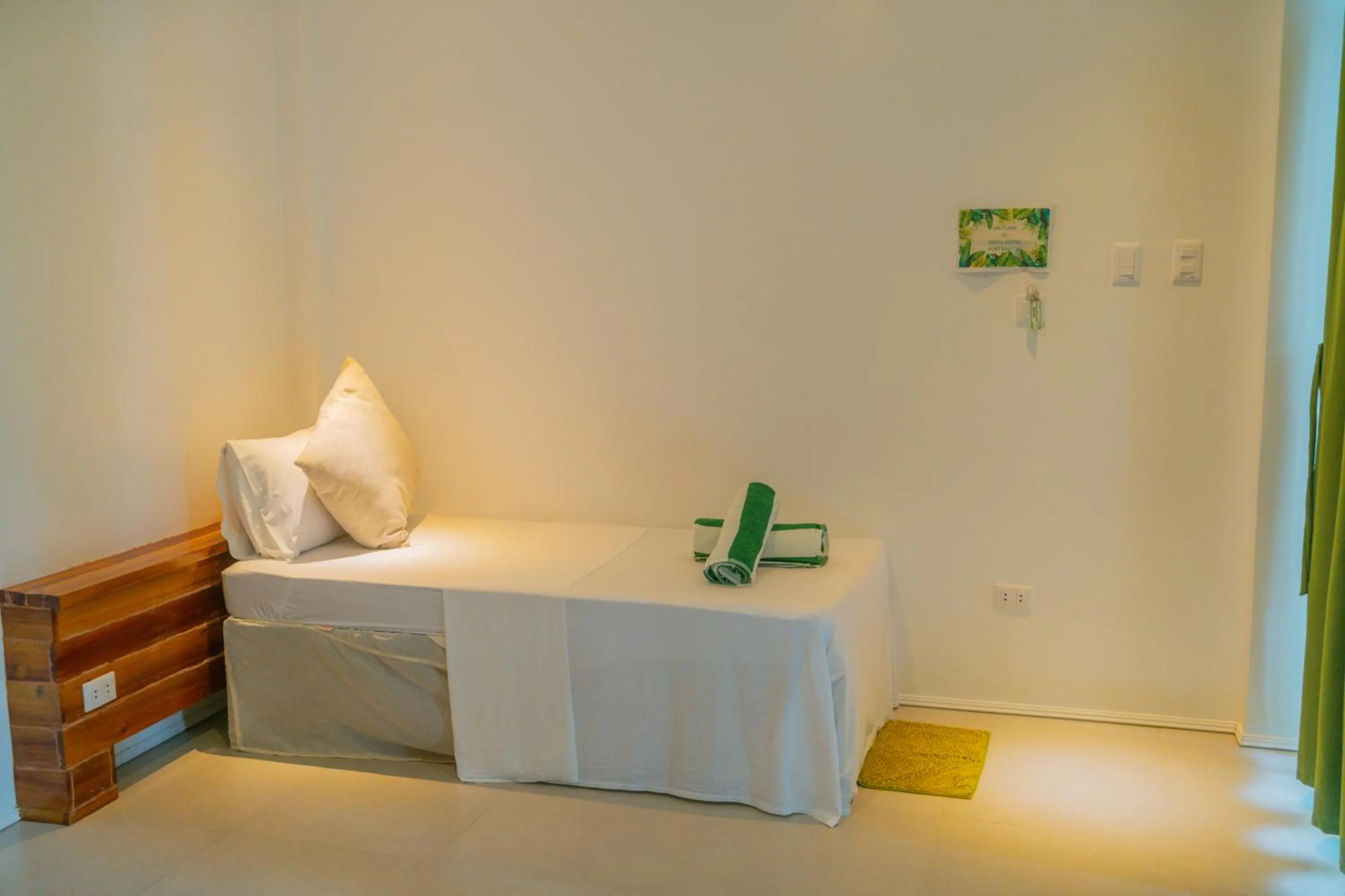 Bedroom, Bed in ROYAL SUITES - PORT BARTON